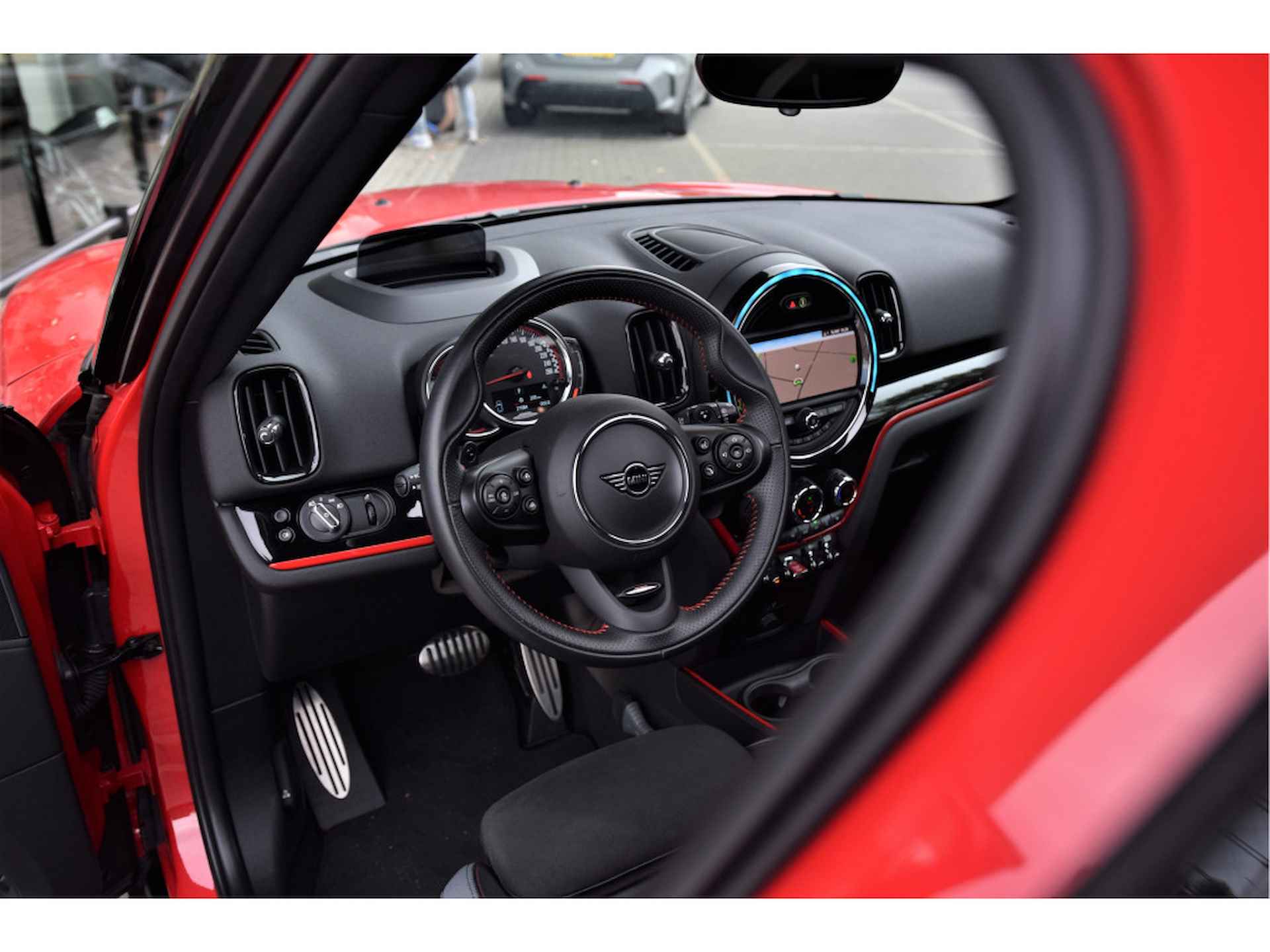 MINI Countryman John Cooper Works ALL4 Chili Automaat / Panoramadak / Adaptief onderstel / Achteruitrijcamera / Stoelverwarming / Active Cruise Control / Harman Kardon / Head-Up - 12/43