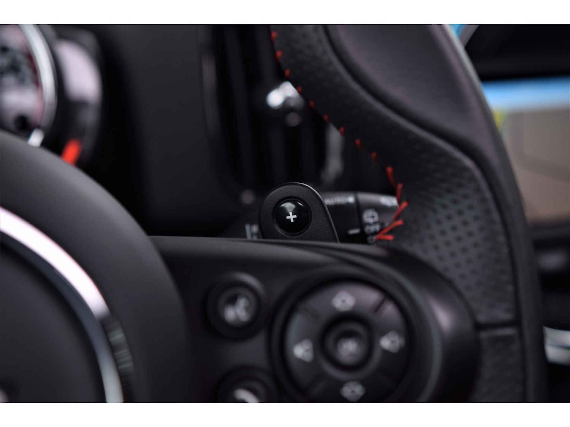 MINI Countryman John Cooper Works ALL4 Chili Automaat / Panoramadak / Adaptief onderstel / Achteruitrijcamera / Stoelverwarming / Active Cruise Control / Harman Kardon / Head-Up - 34/43