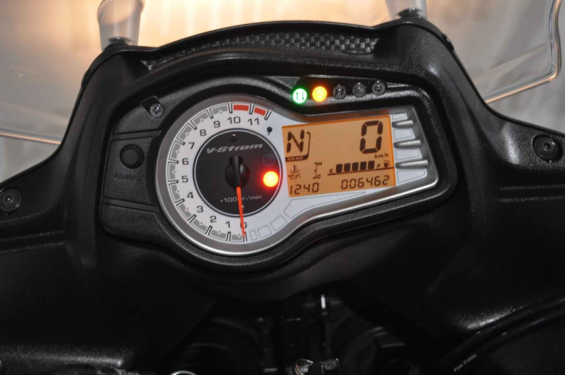 SUZUKI Dl 650 A   Abs V-STROM - 4/17