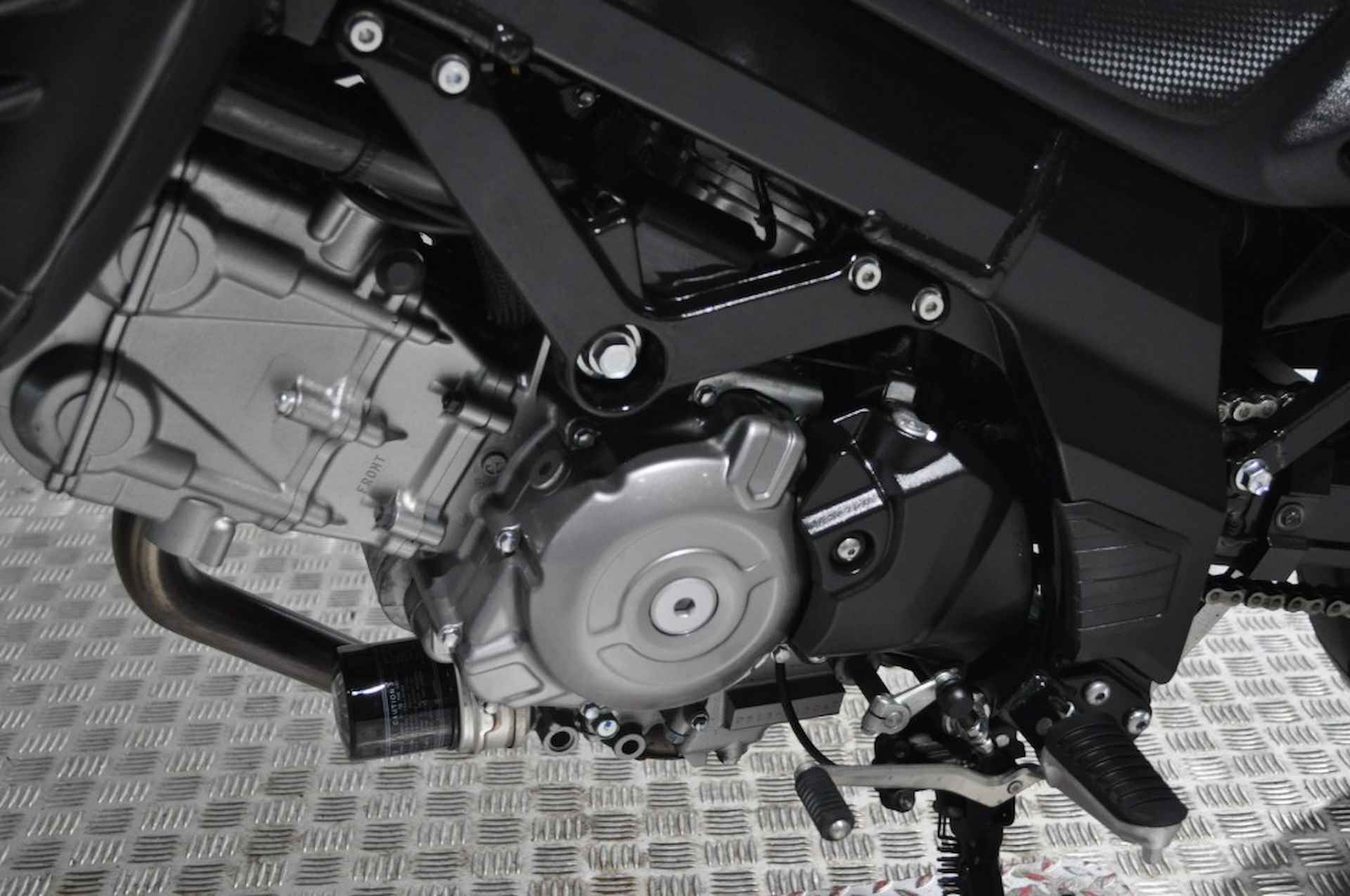 SUZUKI Dl 650 A   Abs V-STROM - 6/17