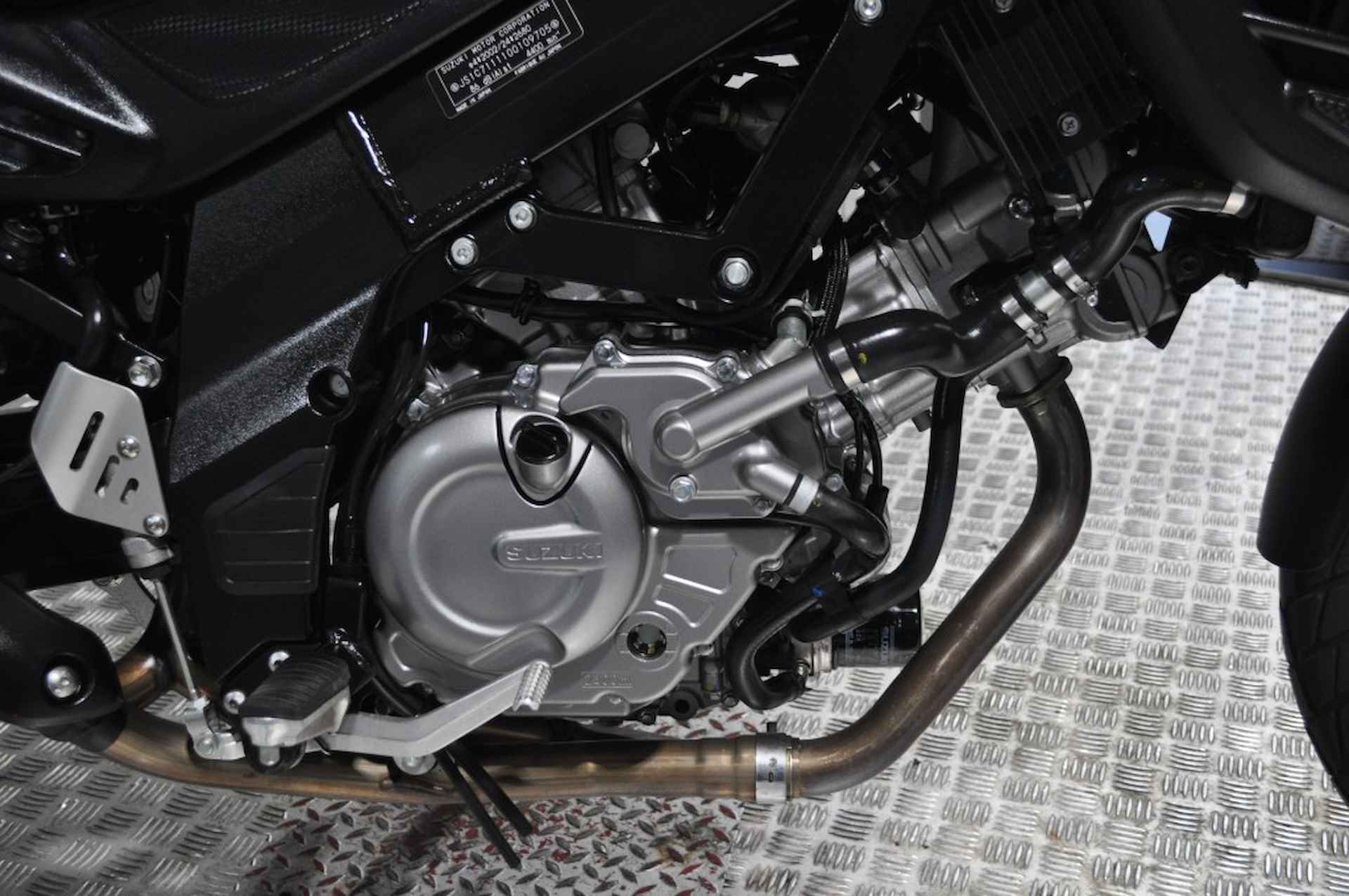 SUZUKI Dl 650 A   Abs V-STROM - 11/17