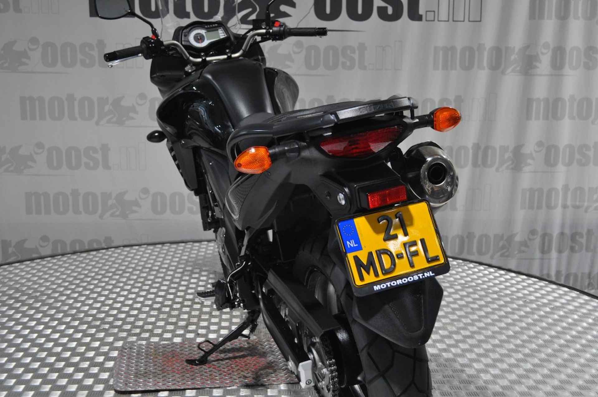 SUZUKI Dl 650 A   Abs V-STROM - 14/17