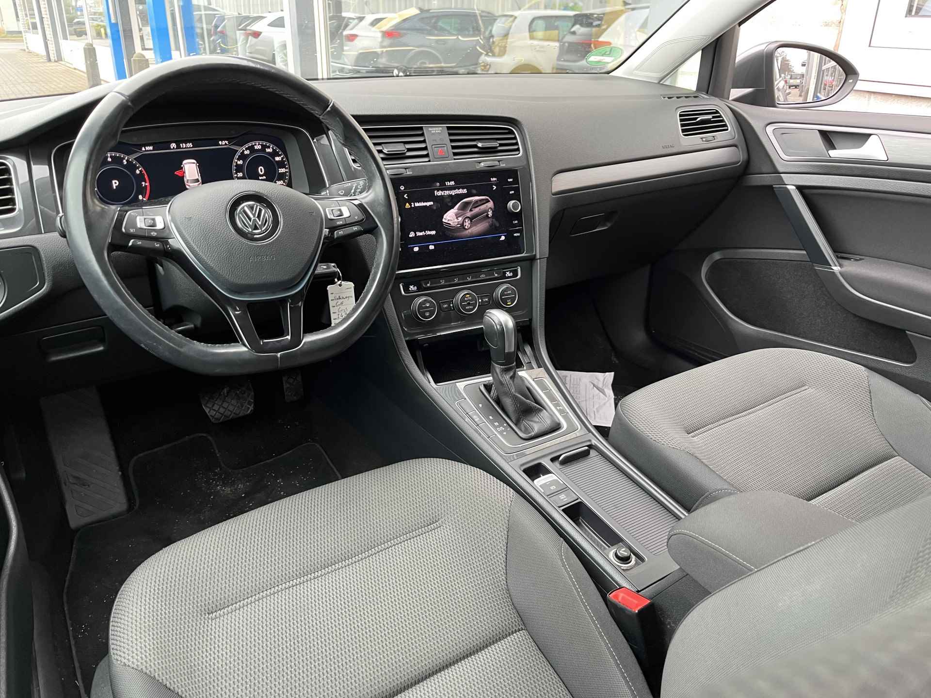 Volkswagen GOLF Variant 1.5 TSI R-Line / AUTOMAAT/ DIGITAL DASH/ NAVI/ ADAPT-CRUISE/ BLUETOOTH/ PARK. SENSOREN + CAMERA/ CLIMA/ STOELVERWARMING - 6/23