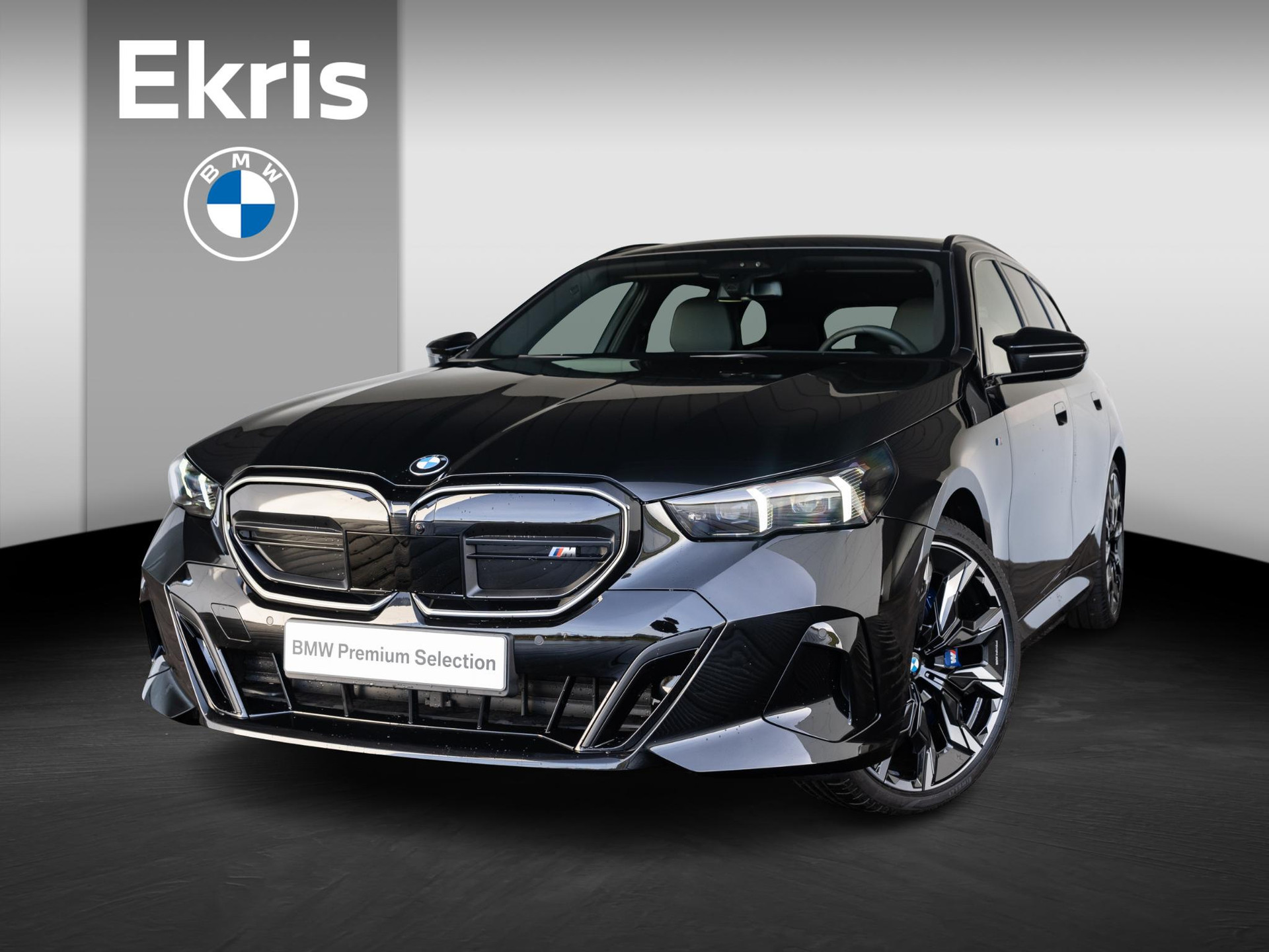 BMW i5 Touring eDrive40 M Sportpakket Pro | Travel Pack | Elektrische Trekhaak | Stoelventilatie | Bowers & Wilkins