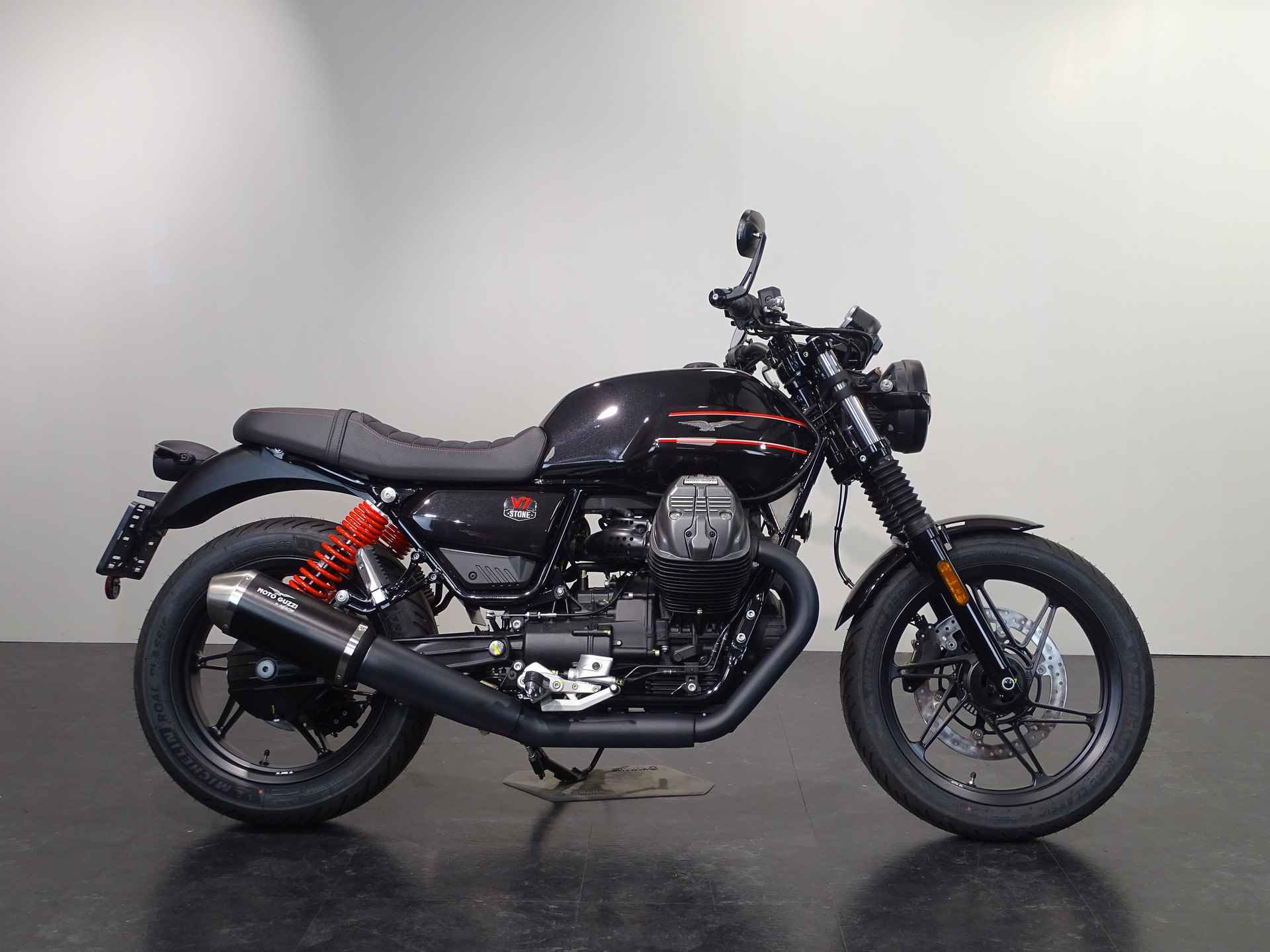 Moto Guzzi V 7 STONE SPECIAL EDITION