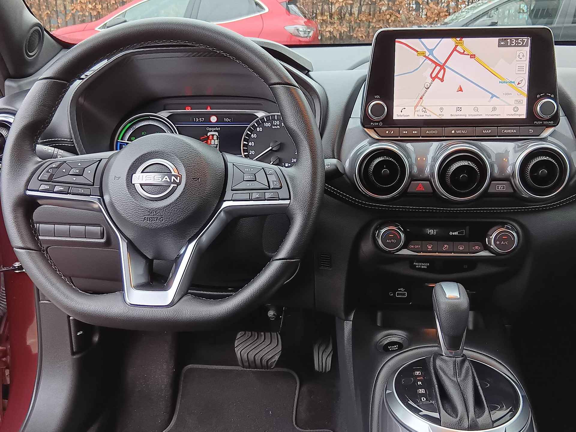 Nissan Juke 1.6 Hybrid N-Connecta Trekhaak / Parking Pack - 8/34