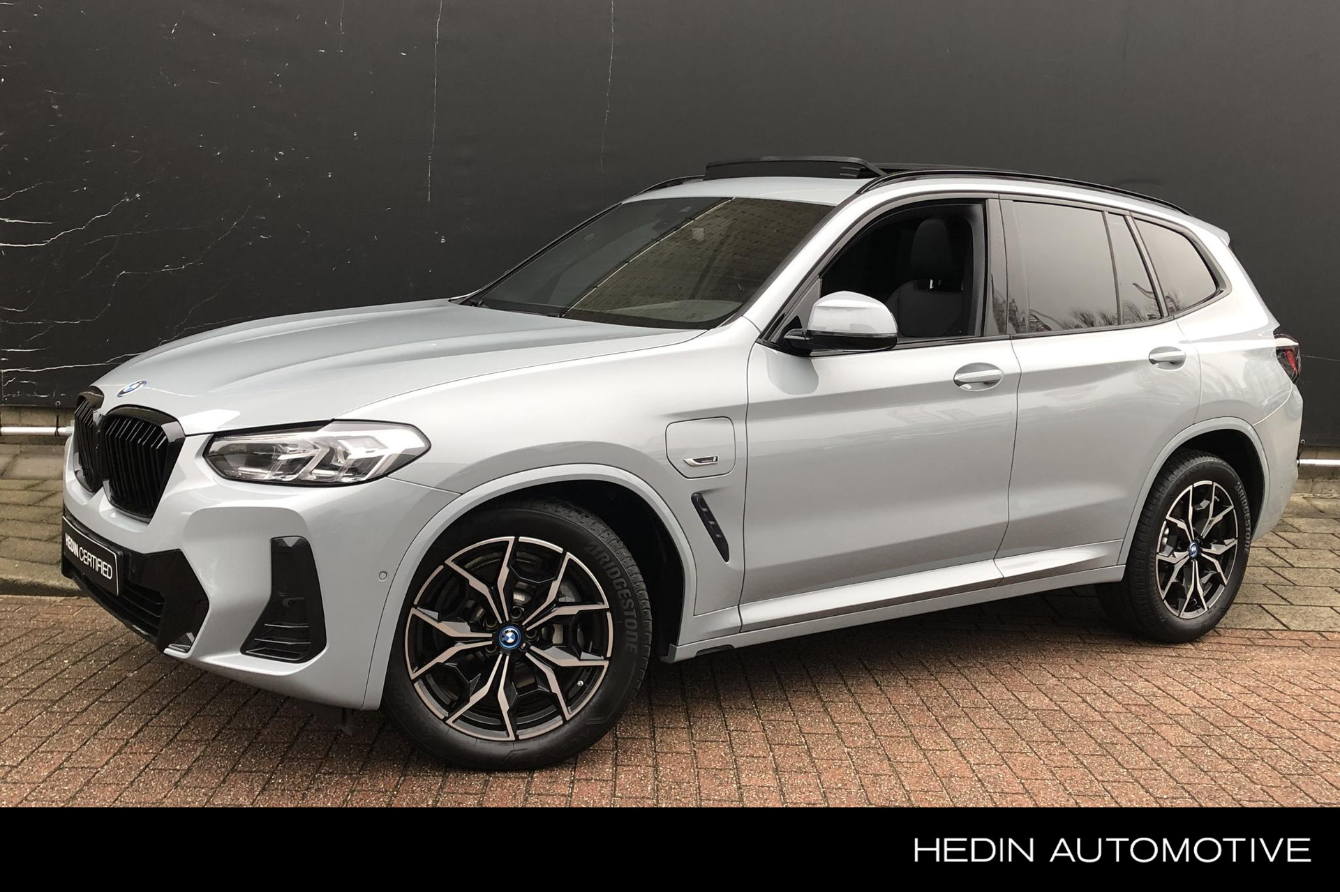 BMW X3 xDrive30e High Executive | M Sportpakket | Panorama Dak | Trekhaak Elektrisch Uitklapbaar | Dode Hoek Detectie | Lederen Bekleding | Stoel + Stuurverwarming |