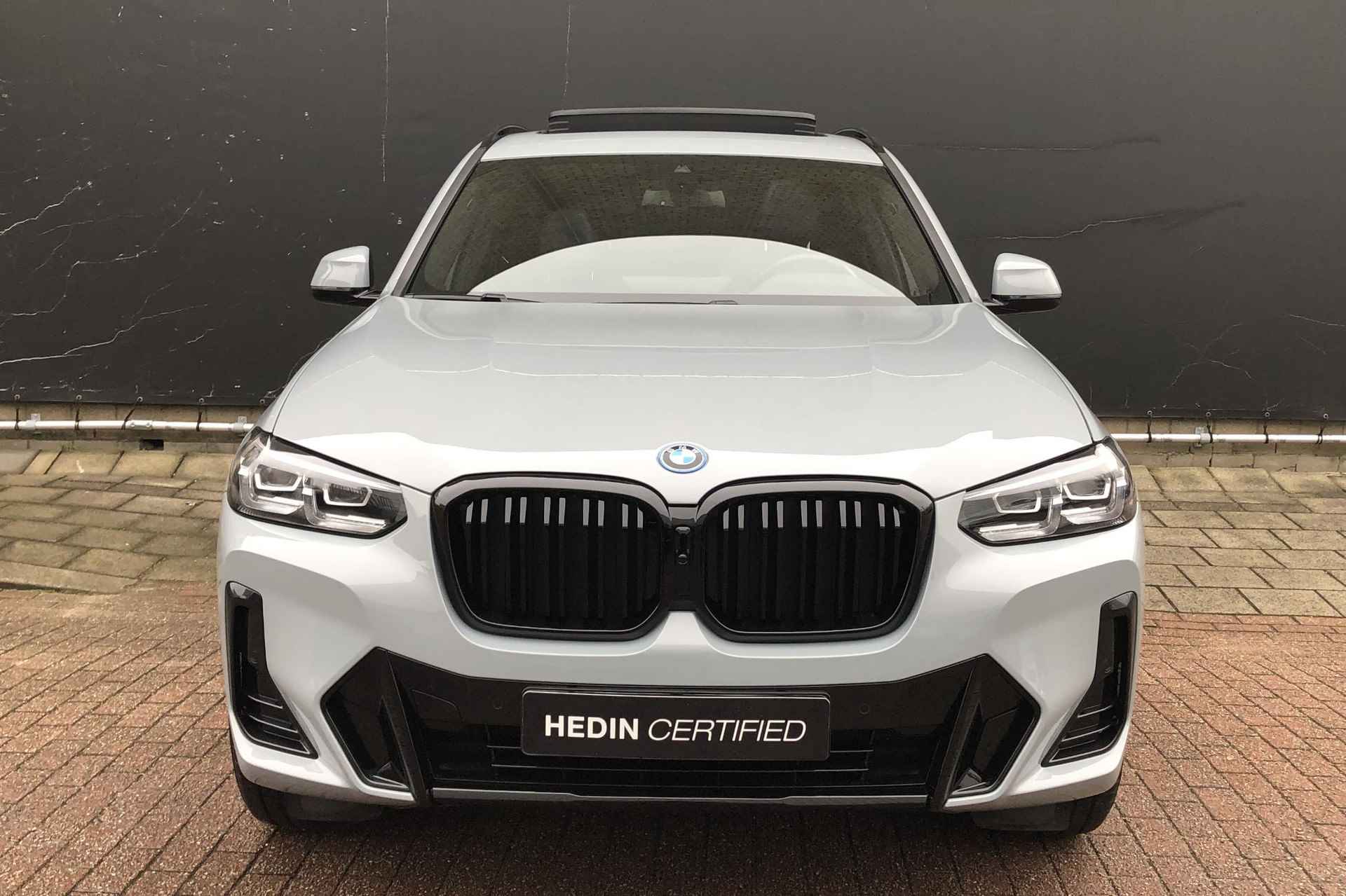 BMW X3 xDrive30e High Executive | M Sportpakket | Panorama Dak | Trekhaak Elektrisch Uitklapbaar | Dode Hoek Detectie | Lederen Bekleding | Stoel + Stuurverwarming | - 2/41