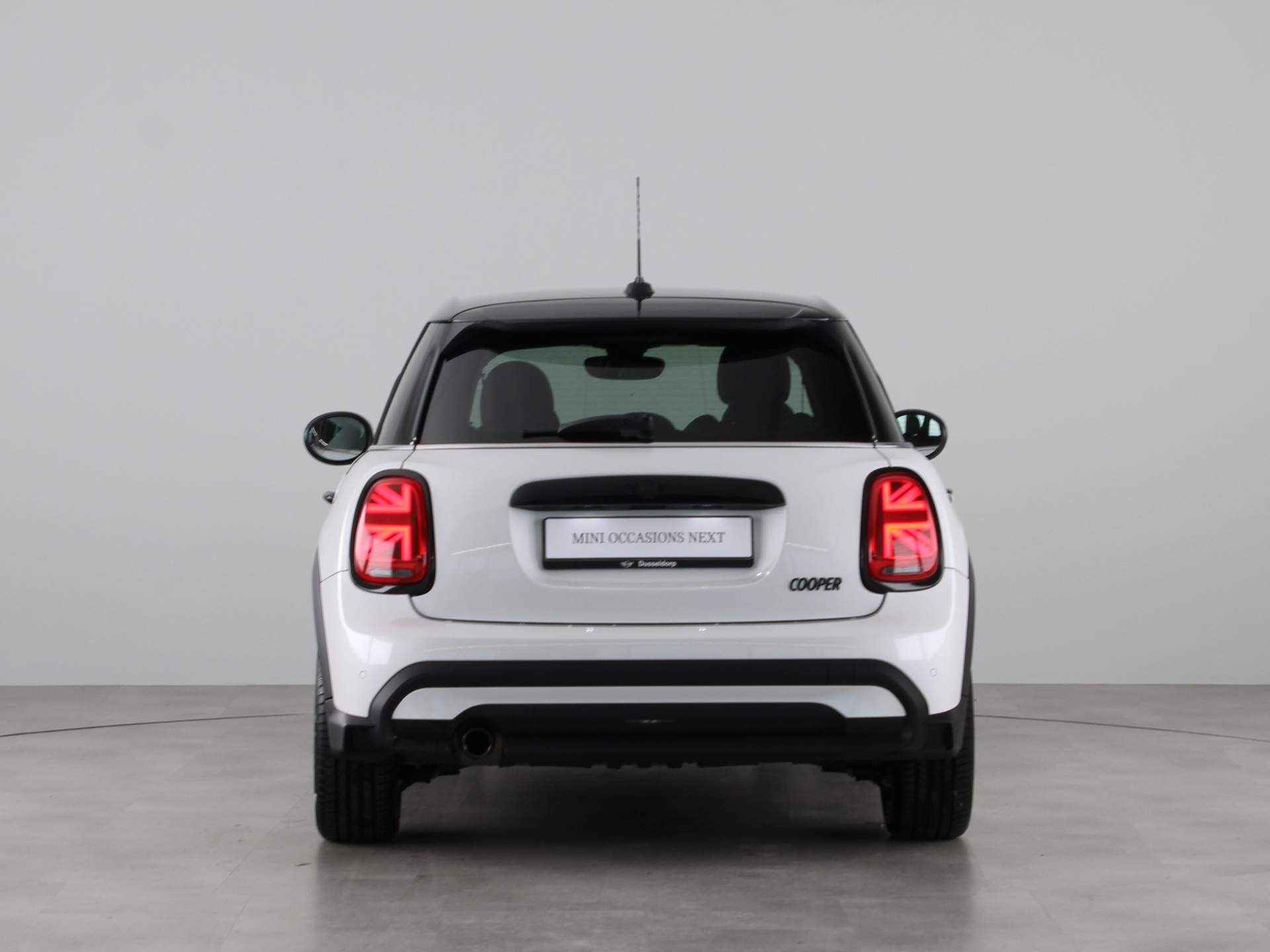 MINI 5-deurs Cooper Camden Edition Aut. - 11/23