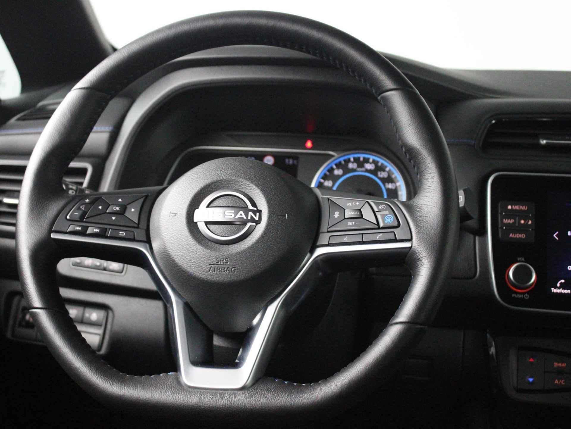 Nissan LEAF 39 kWh N-Connecta | NAVI | 360° CAMERA | CLIMA | STOELVERWARMING | PRO PILOT | LMV 17'' | - 24/48
