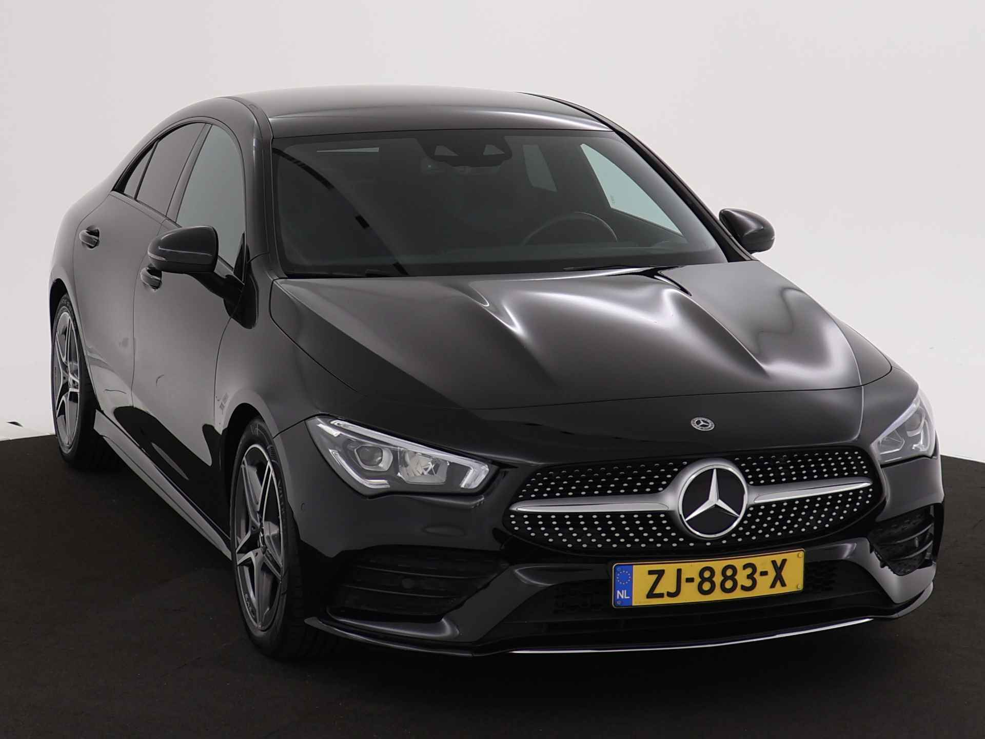 Mercedes-Benz CLA-Klasse 200 Business Solution AMG | Inclusief 24 maanden Mercedes-Benz Certified garantie voor Europa. - 28/43