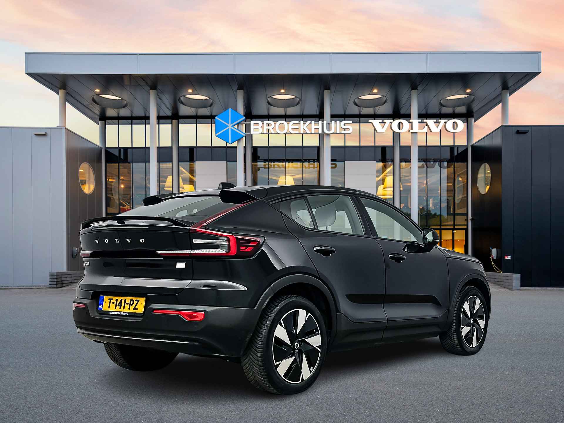 Volvo C40 Single Motor Extended Range Plus 82 kWh | Wool Blend bekleding | Adaptieve cruise | BLIS | Keyless | Elektr. achterklep | Stoel/ - 4/34