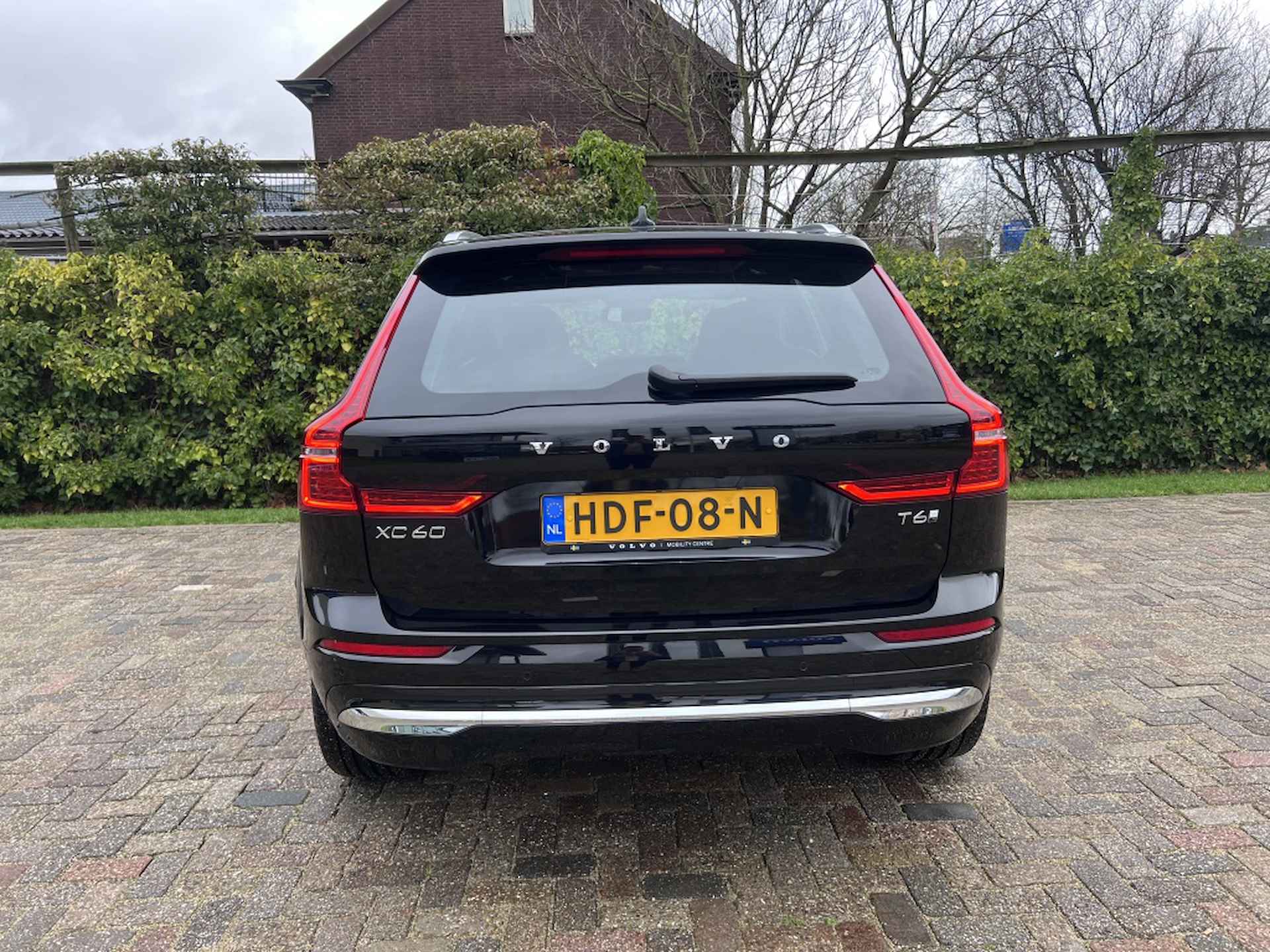 Volvo XC60 2.0 T6 AWD U. Bright | Demo deal| Luchtvering | 360 camera | HUD - 4/22