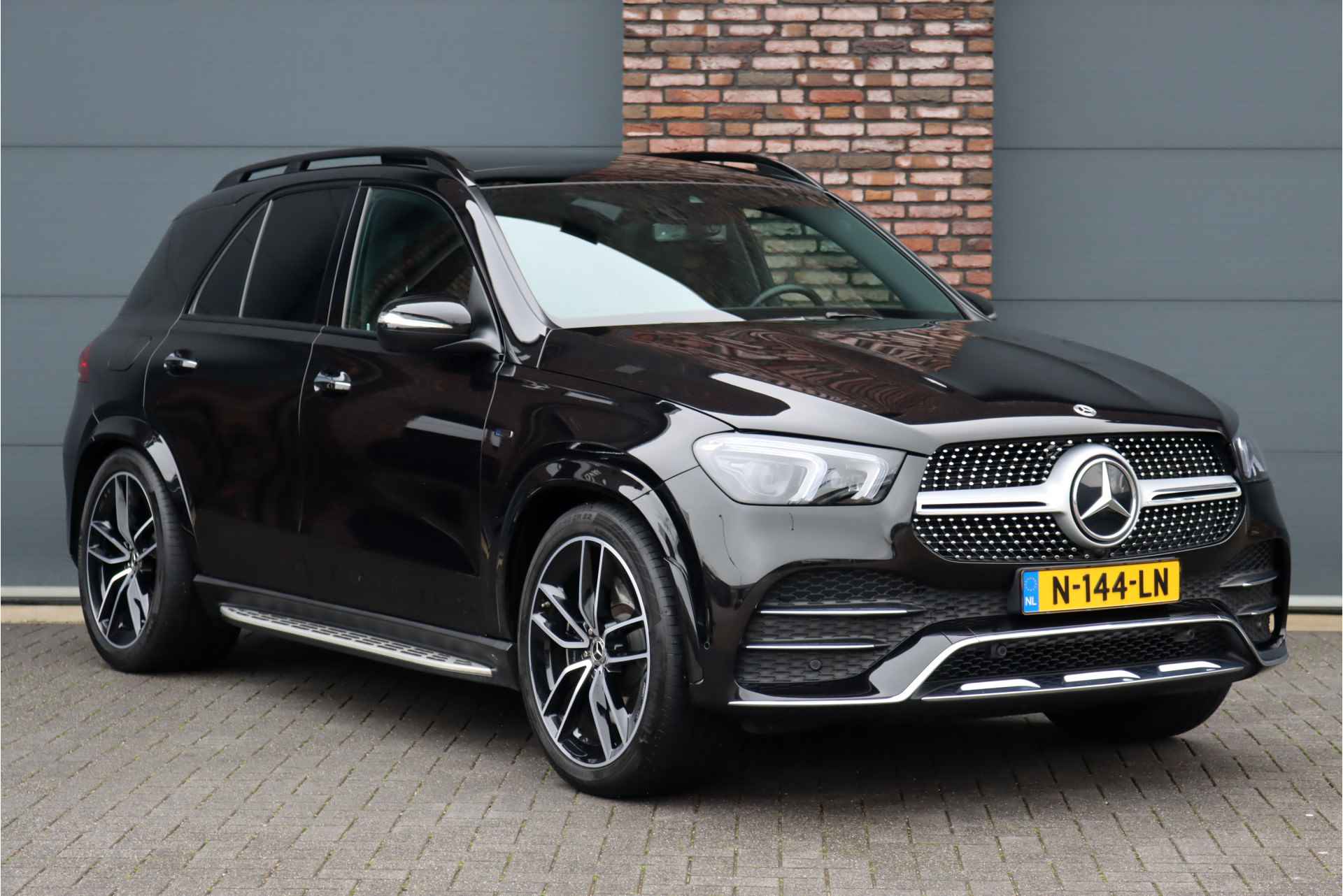 Mercedes-Benz GLE 350 de 4-MATIC AMG Line Aut9 | Luchtvering | Surround Camera | Burmester | Panoramadak | Keyless Go | Memory | Air-Balance-pakket | Dodehoekassistent | - 4/50