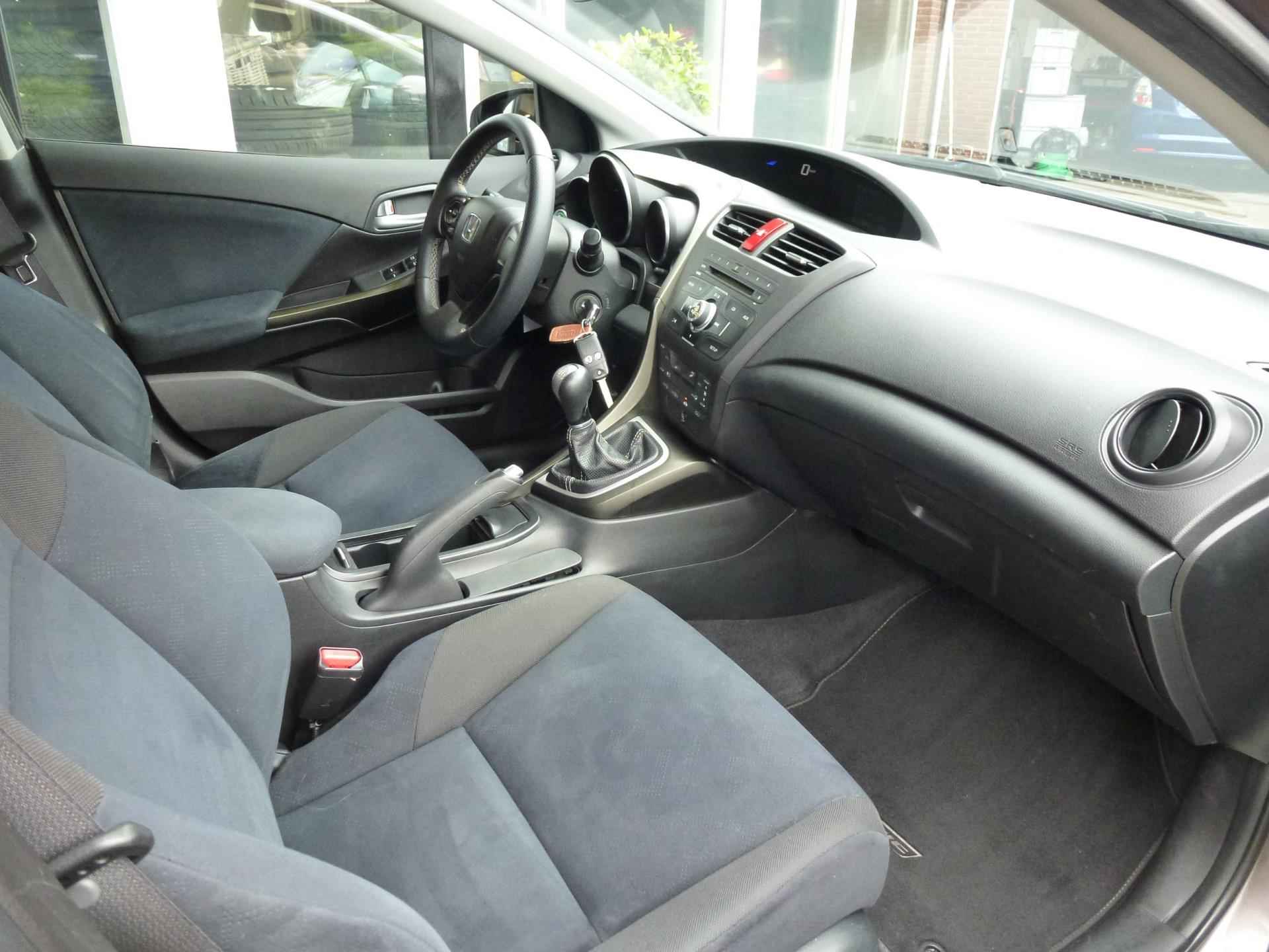 Honda Civic 1.4 Comfort/CRUISE CONTROL VAN HONDA LIEFHEBBER /MOOIE AUTO// //PERFECT ONDERHOUDEN// CRUISE KONTROL//16 INCH VELGEN - 6/17