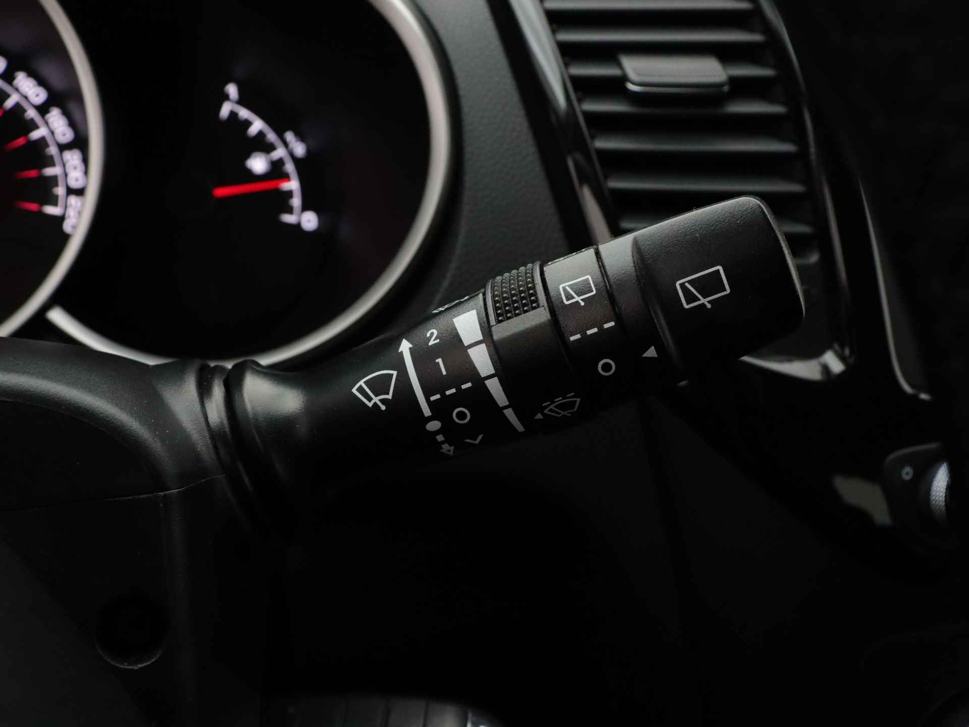 Kia Venga 1.6 CVVT First Edition Automaat | Navigatie | Achteruitrijcamera | Parkeersensoren | NL Auto | Inclusief 12 Maanden Bovag Garantie - 20/38