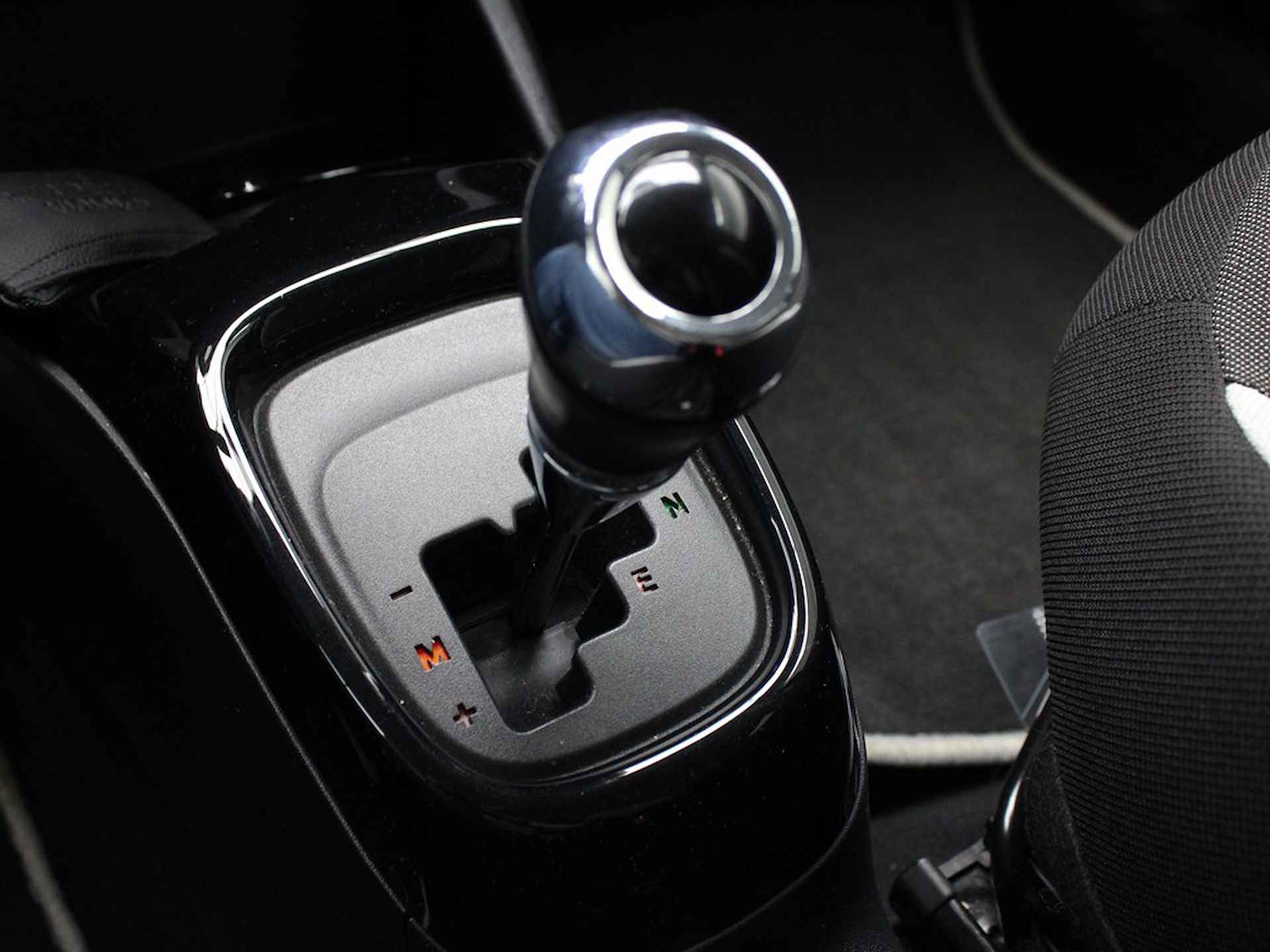 Toyota Aygo 1.0 VVT-i x-clusiv Automaat, Camera, Navigatie, Keyless - 19/21