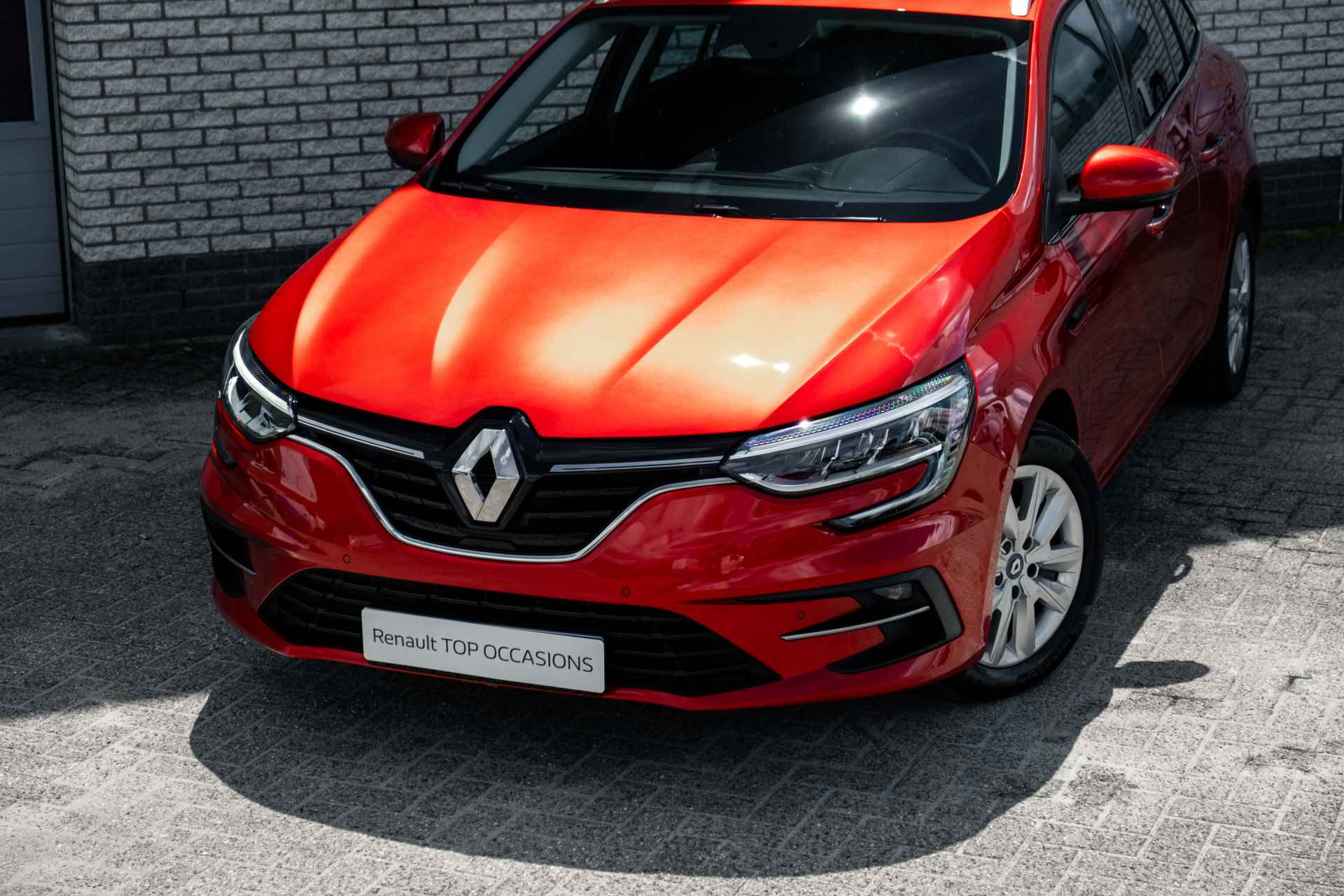 Renault Mégane Estate 1.6 E-Tech Plug-In Hybrid 160 PK Intens | PHEV | automaat | Stuur-en stoelverwarming | incl. Bovag rijklaarpakket met 12 maanden garantie | - 8/51