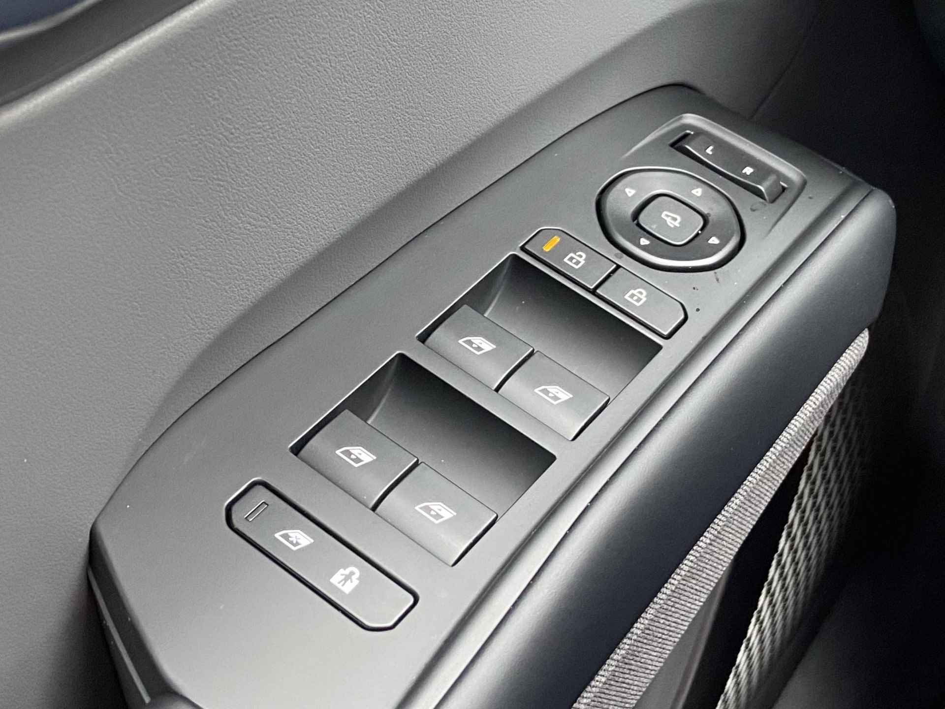 Kia EV9 Plus 99.8 kWh Nieuw uit voorraad leverbaar! | 7 Persoons | 360 Camera | Stoel Massage | Schuif/kantel dak | - 33/39
