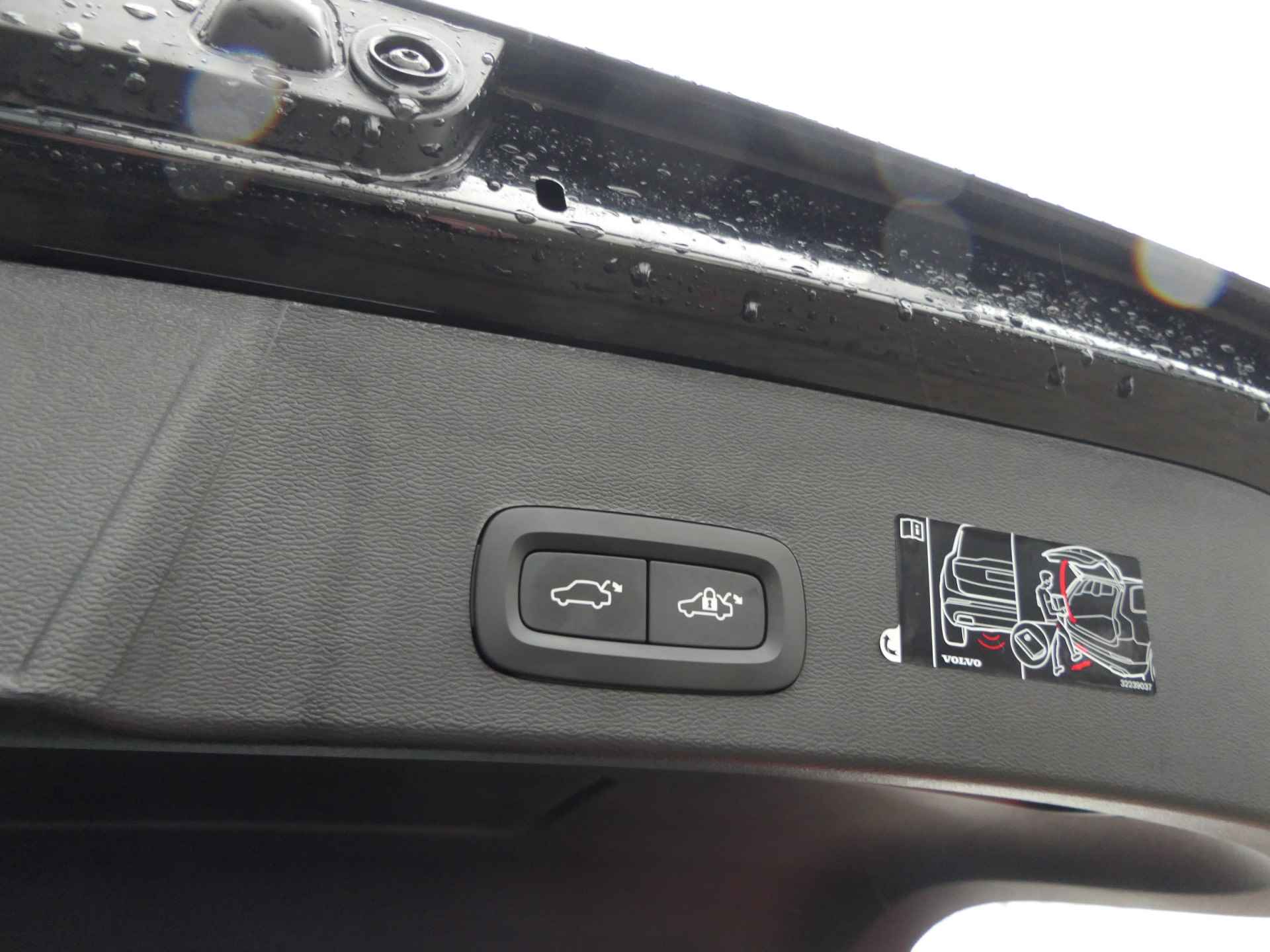 Volvo XC40 Recharge Pro | Panoramadak | Harman/Kardon | 360 Camera | Keyless | Elektrische Voorstoelen | Warmtepomp - 11/39