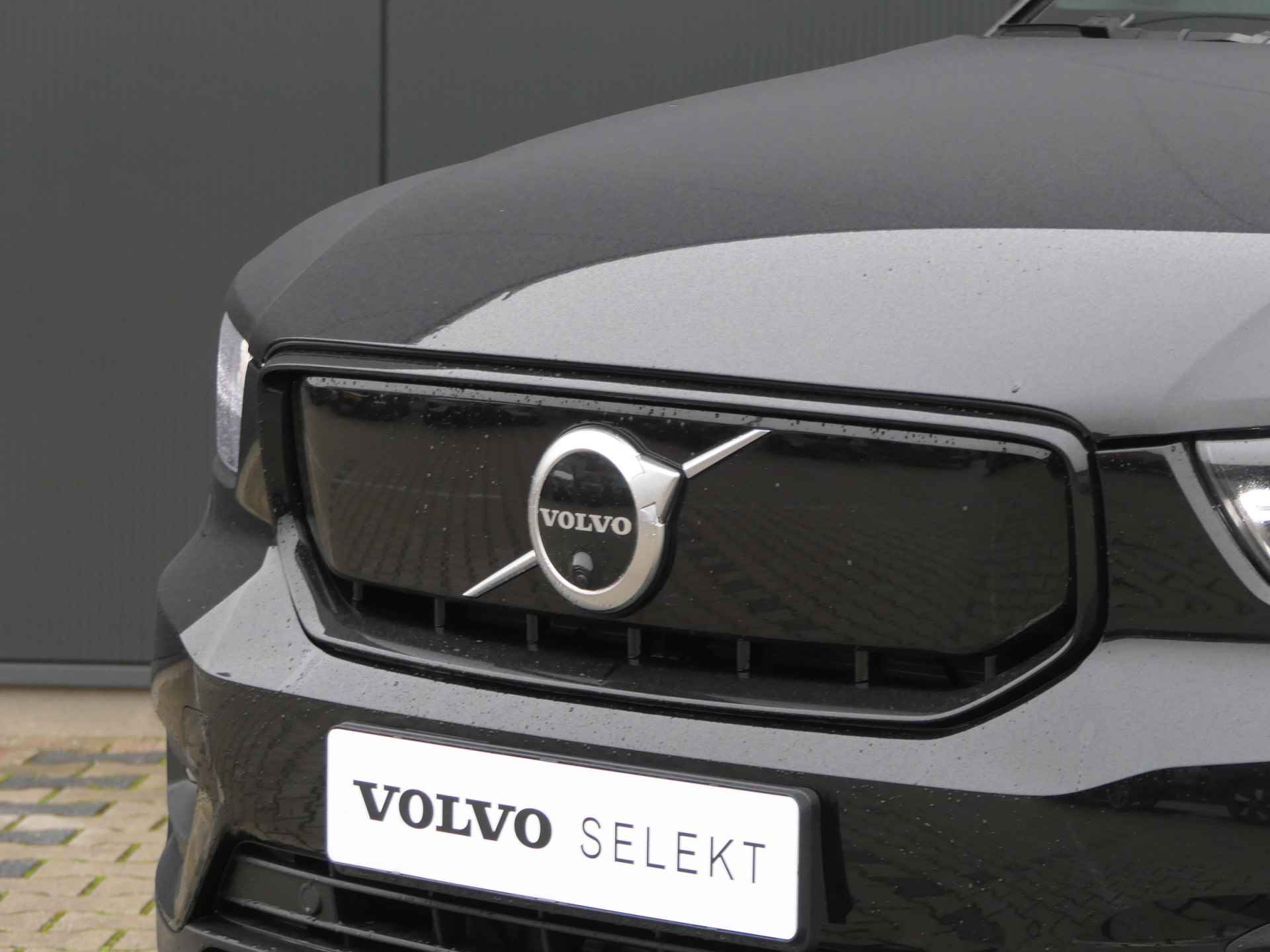 Volvo XC40 Recharge Pro | Panoramadak | Harman/Kardon | 360 Camera | Keyless | Elektrische Voorstoelen | Warmtepomp - 24/39