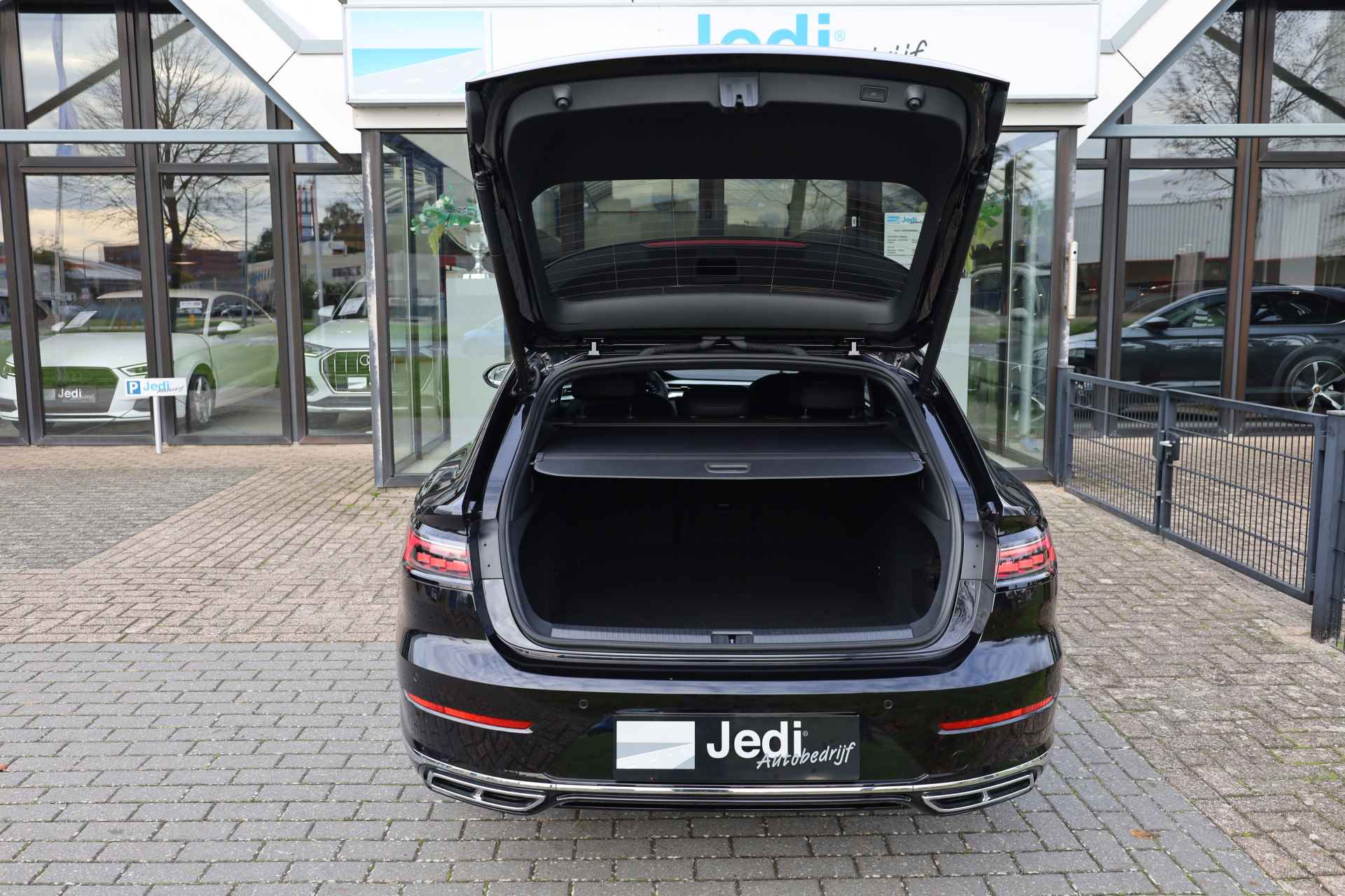 Volkswagen Arteon Shooting Brake R-line 2.0 TSI 140kw/190pk DSG7 - 8/66