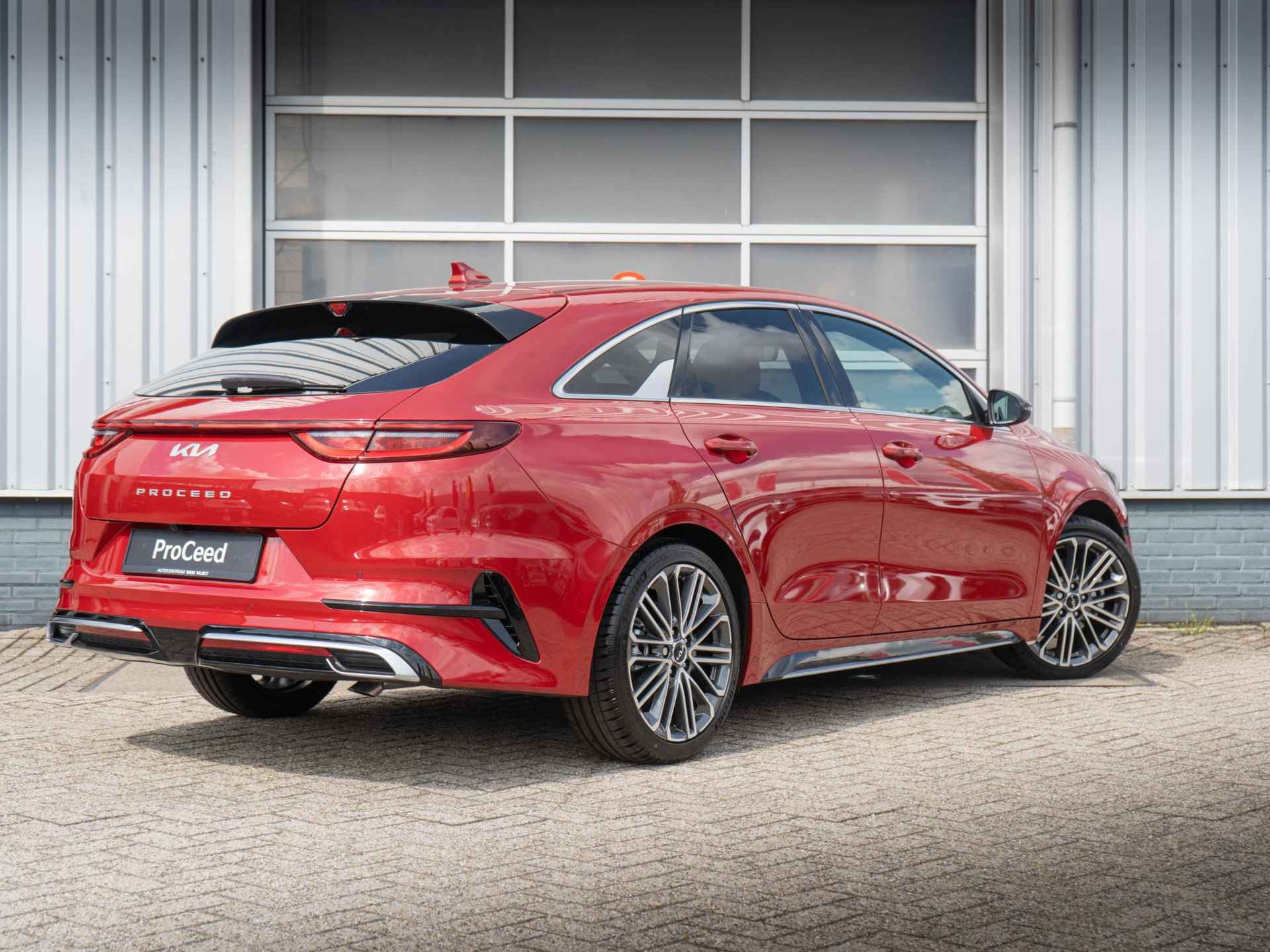 Kia ProCeed 1.5 T-GDi GT-PlusLine | NIEUWE AUTO SNEL RIJDEN !| Stoelverwarming | Navigatie | Achteruit rijcamera | - 4/37