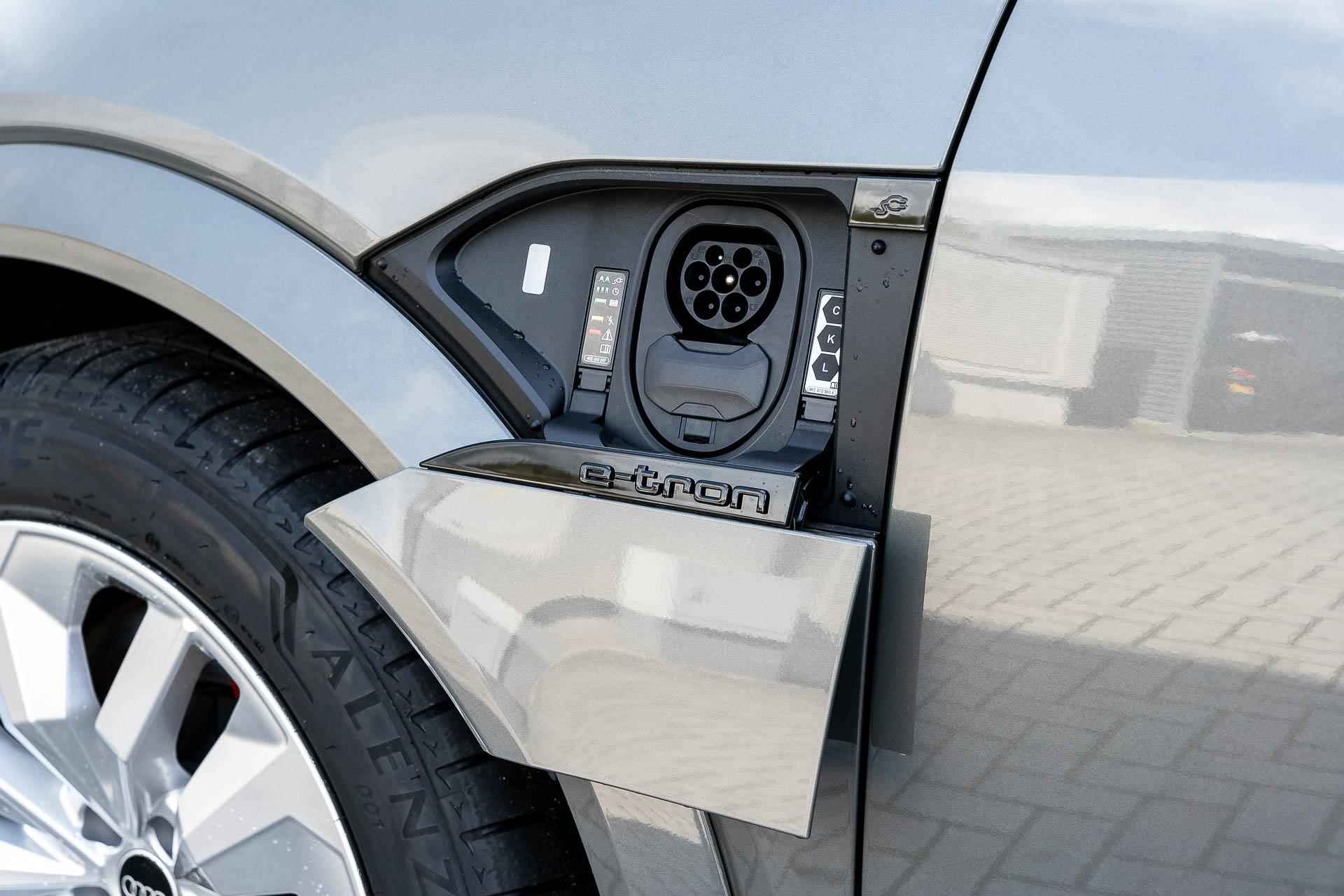 Audi SQ8 e-tron 504pk quattro 115 kWh | Panoramadak | Head-up Display - 14/63