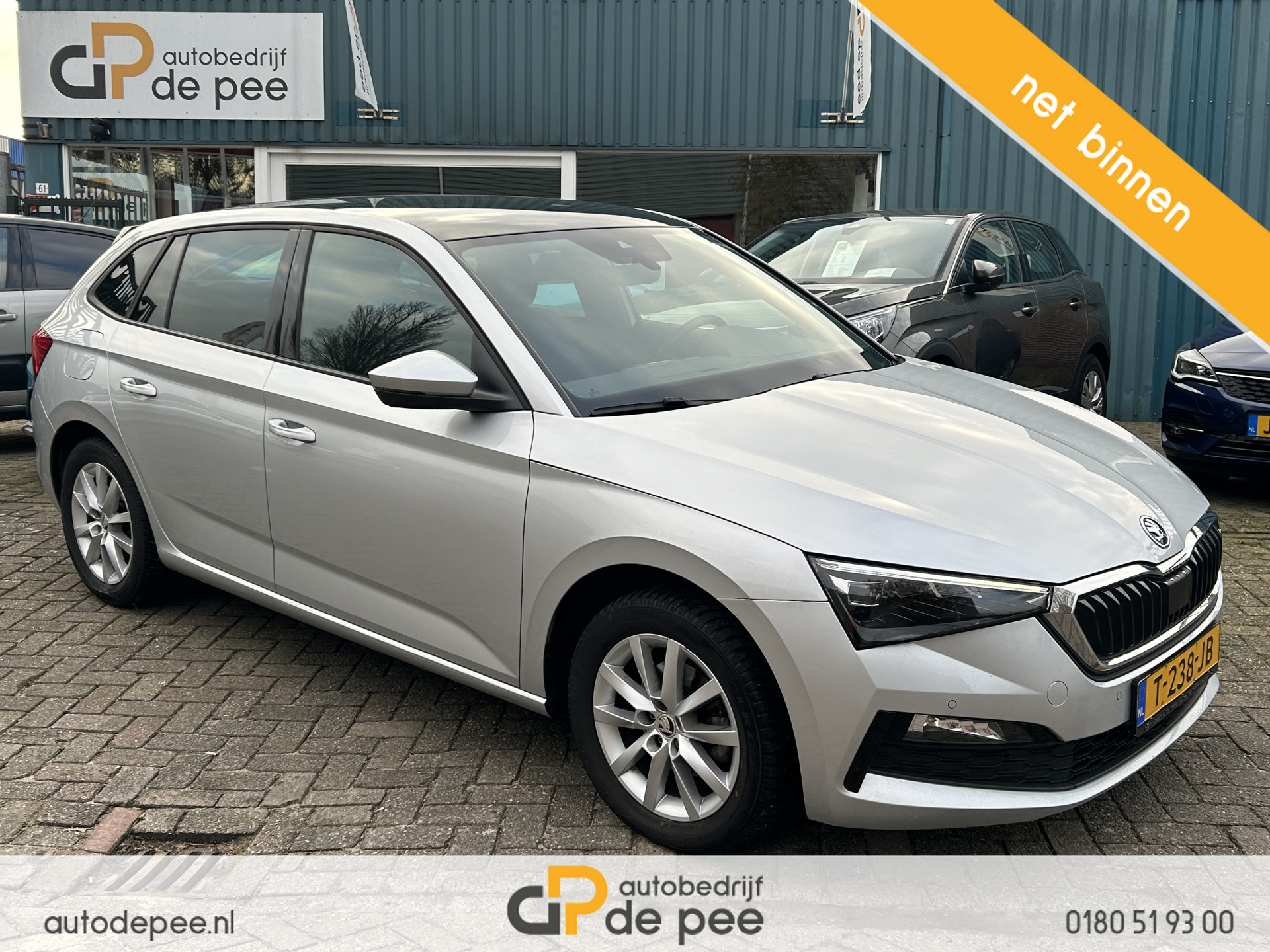 Škoda Scala 1.0 TSI Business Edition GARANTIE/PANORAMADAK/CARPLAY/CAMERA/PDC V+A/LICHTMET./CRUISE/STOELVERW. rijklaarprijs!