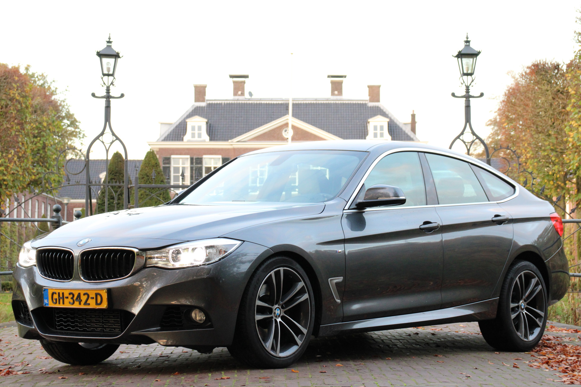 BMW 3-serie GT 328i HIGH EXECUTIVE | NL-AUTO! | ELEKT. LEDEREN SPORTSTOELEN | NAVI-PROF | CLIMA | STOELVERWARMING | CRUISE | ELEKT. ACHTERKLEP