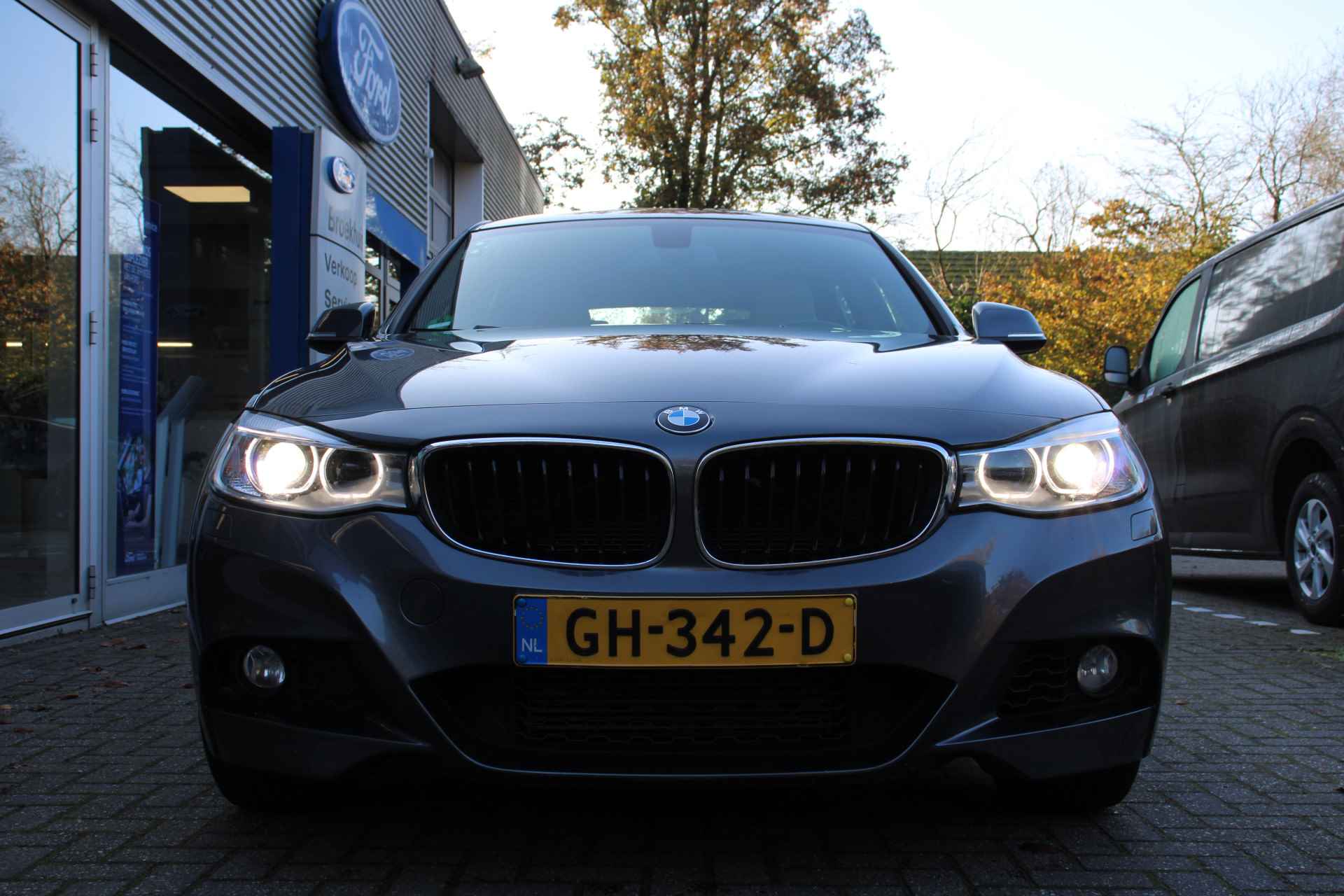 BMW 3-serie GT 328i HIGH EXECUTIVE | NL-AUTO! | ELEKT. LEDEREN SPORTSTOELEN | NAVI-PROF | CLIMA | STOELVERWARMING | CRUISE | ELEKT. ACHTERKLEP - 40/45