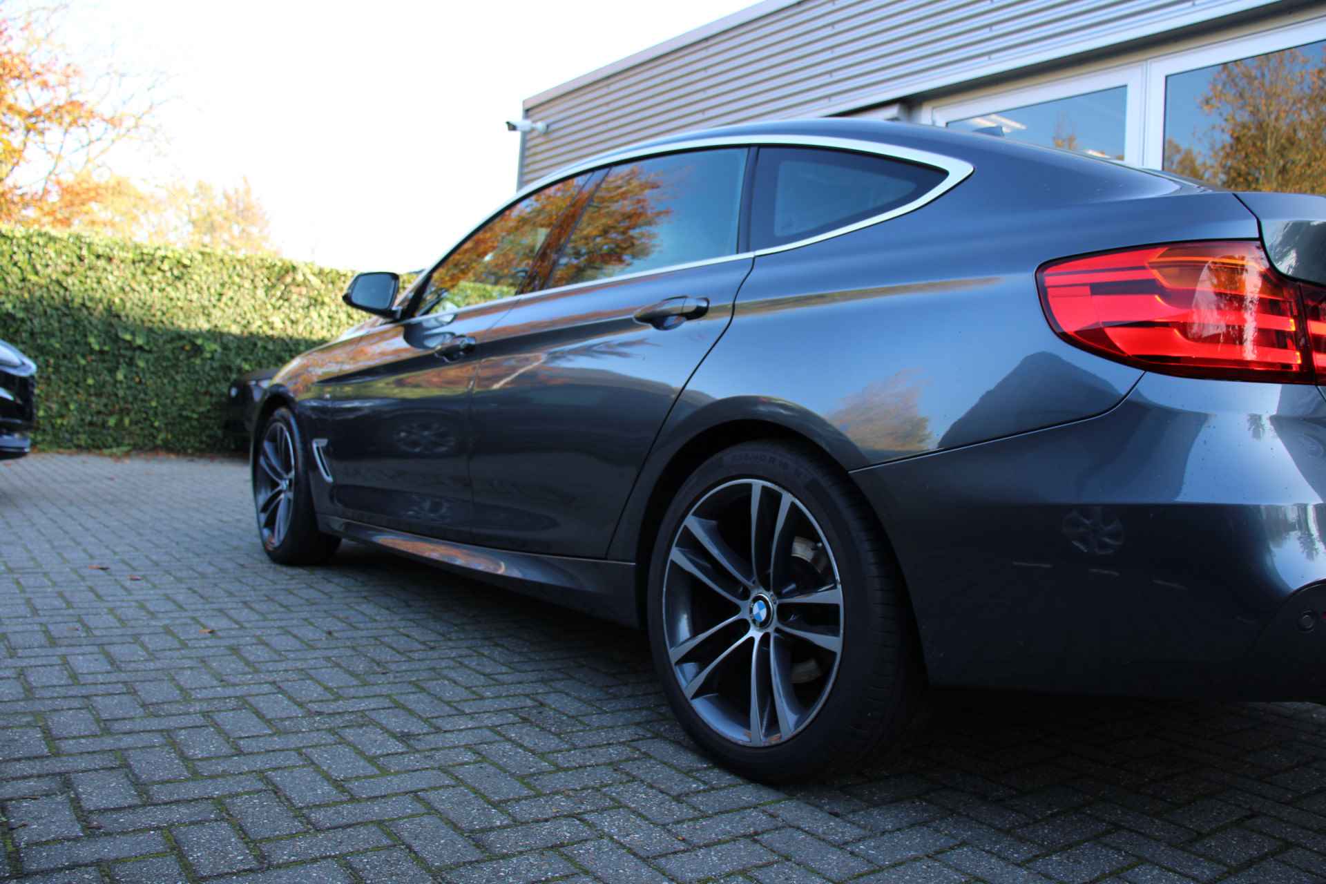 BMW 3-serie GT 328i HIGH EXECUTIVE | NL-AUTO! | ELEKT. LEDEREN SPORTSTOELEN | NAVI-PROF | CLIMA | STOELVERWARMING | CRUISE | ELEKT. ACHTERKLEP - 43/45