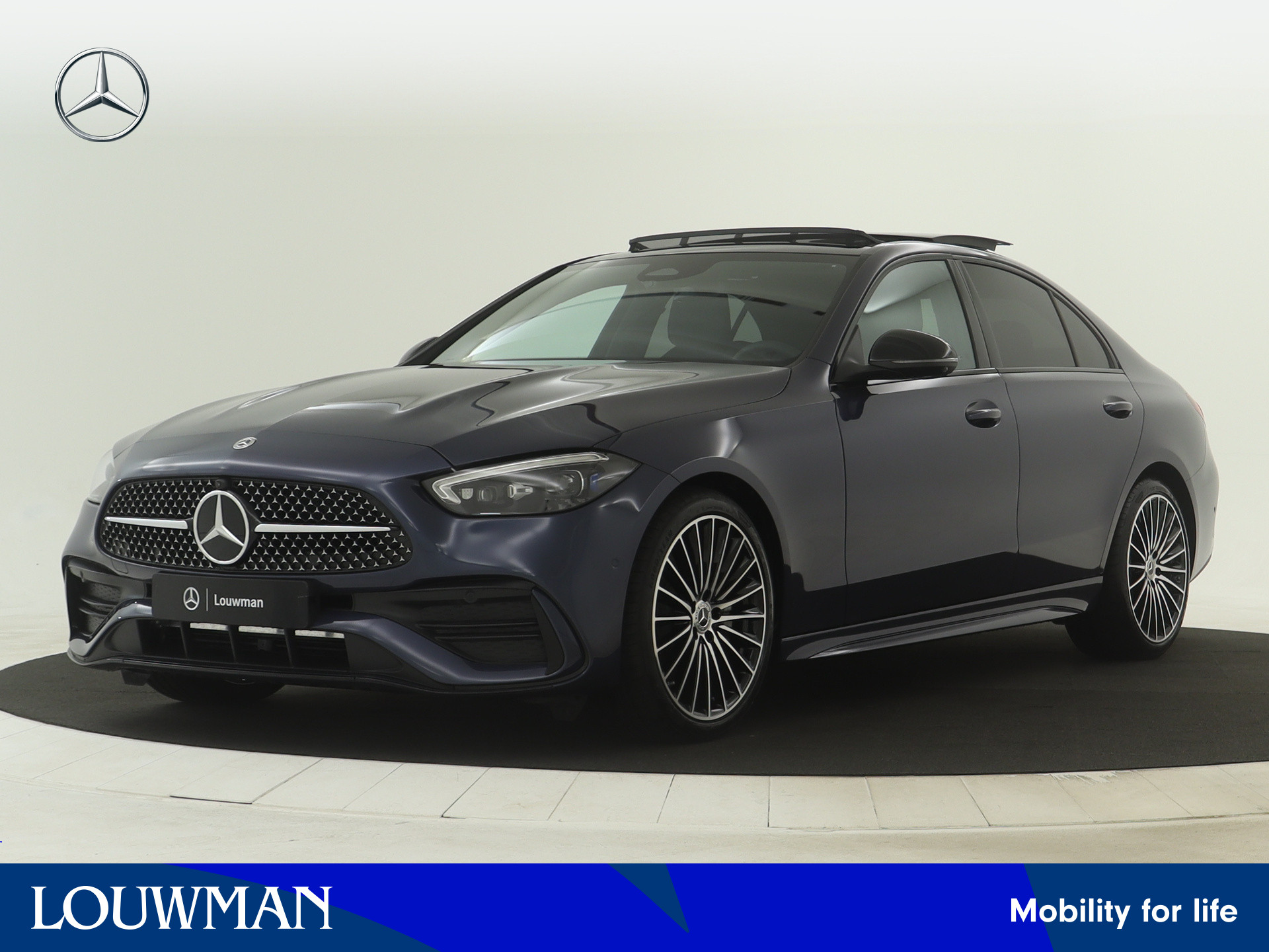 Mercedes-Benz C-Klasse 200 AMG Line | Nightpakket | Memorypakket | Parkeerpakket met 360°-camera | Head-up display | Premium sfeerverlichting | DIGITAL LIGHT | USB-pakket | Panoramaschuifdak |