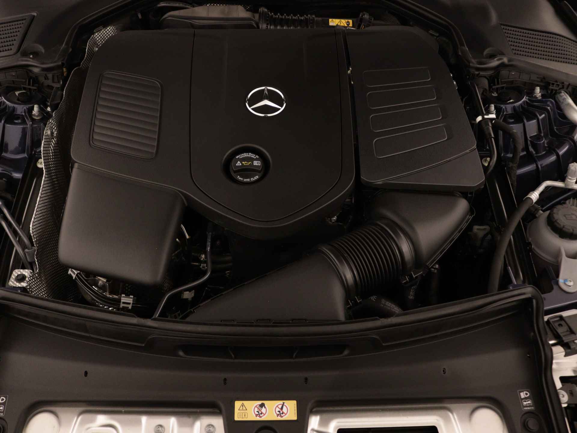 Mercedes-Benz C-Klasse 200 AMG Line | Nightpakket | Memorypakket | Parkeerpakket met 360°-camera | Head-up display | Premium sfeerverlichting | DIGITAL LIGHT | USB-pakket | Panoramaschuifdak | - 36/39