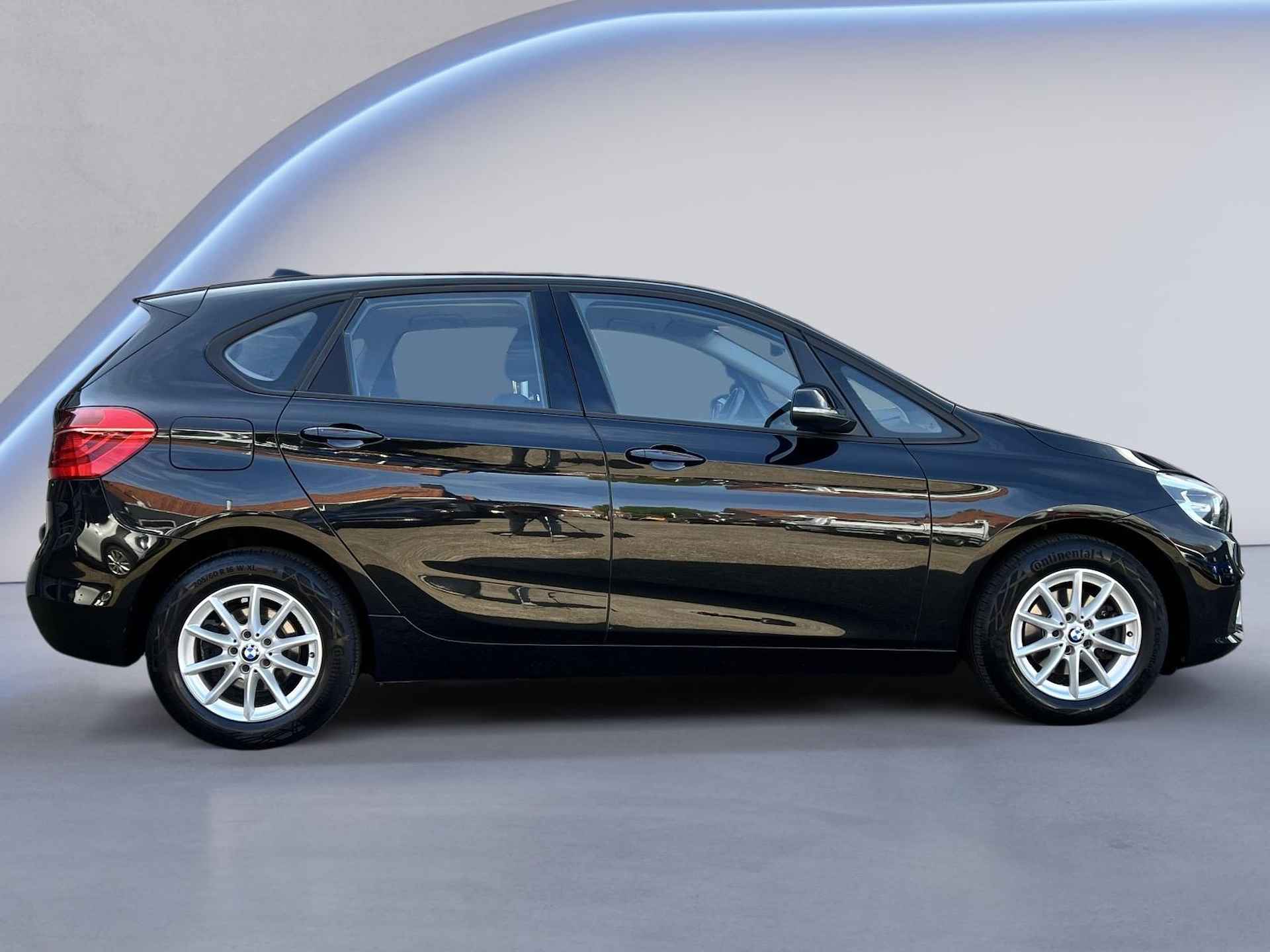BMW 2-serie Active Tourer 218i Executive Parksens V+A, AppleCarplay, Stoelverwarming, Cruise Control, Climate Control, Keyless (MET GARANTIE*) - 6/35
