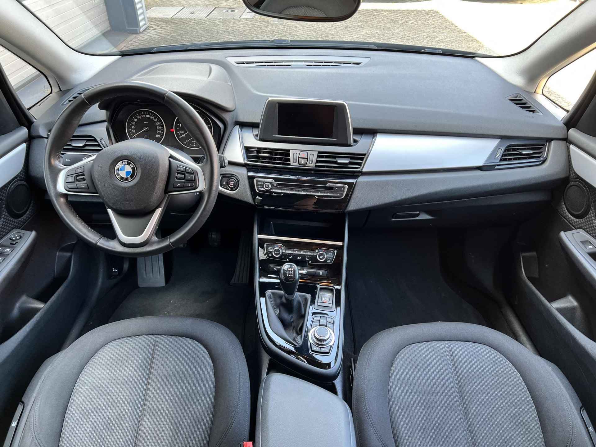 BMW 2-serie Active Tourer 218i Executive Parksens V+A, AppleCarplay, Stoelverwarming, Cruise Control, Climate Control, Keyless (MET GARANTIE*) - 11/35