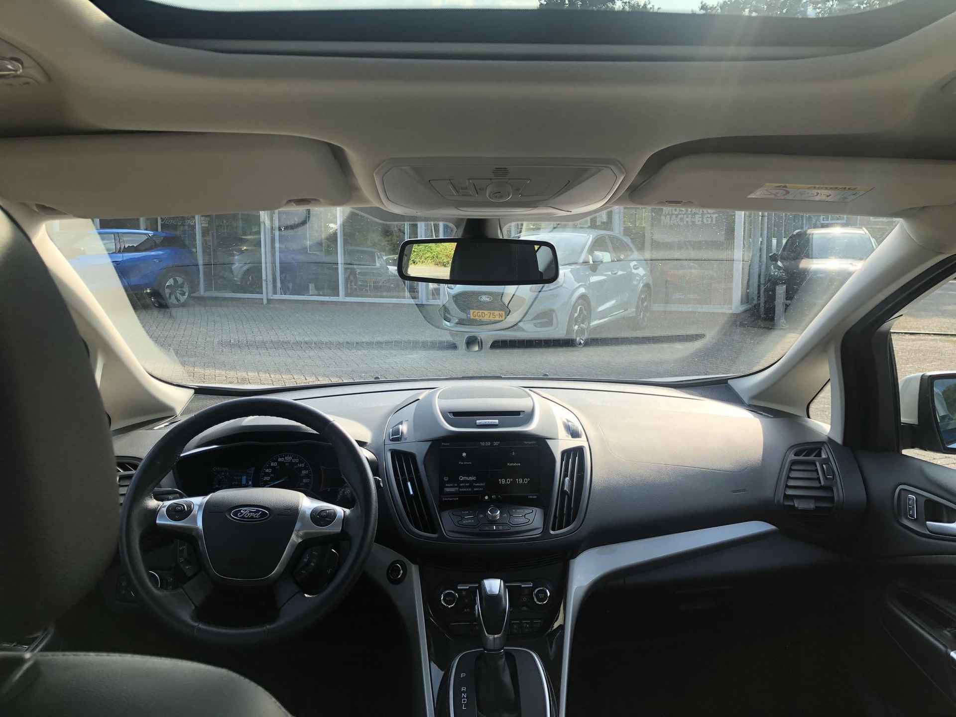 Ford C-Max 2.0 Plug-in Hybrid Titanium Plus 184pk Automaat | Panorama dak | Elektrische Achterklep | Achteruitrijcamera | Stoelverwarming - 7/30