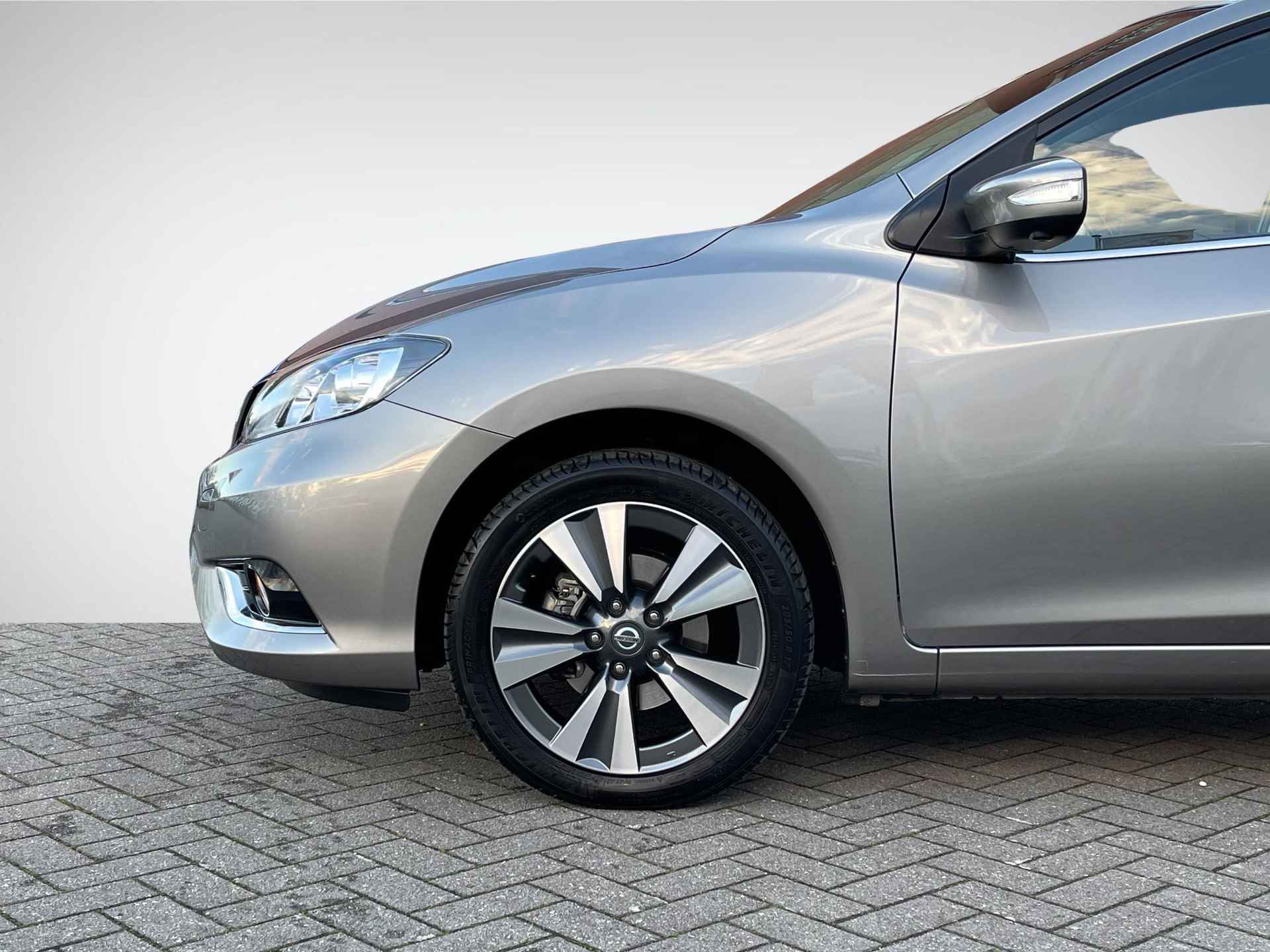 Nissan Pulsar 1.2 DIG-T N-Vision | Navigatie | 360° Camera | Keyless Entry | Dodehoek | Cruise & Climate Control | Rijklaarprijs! - 8/26