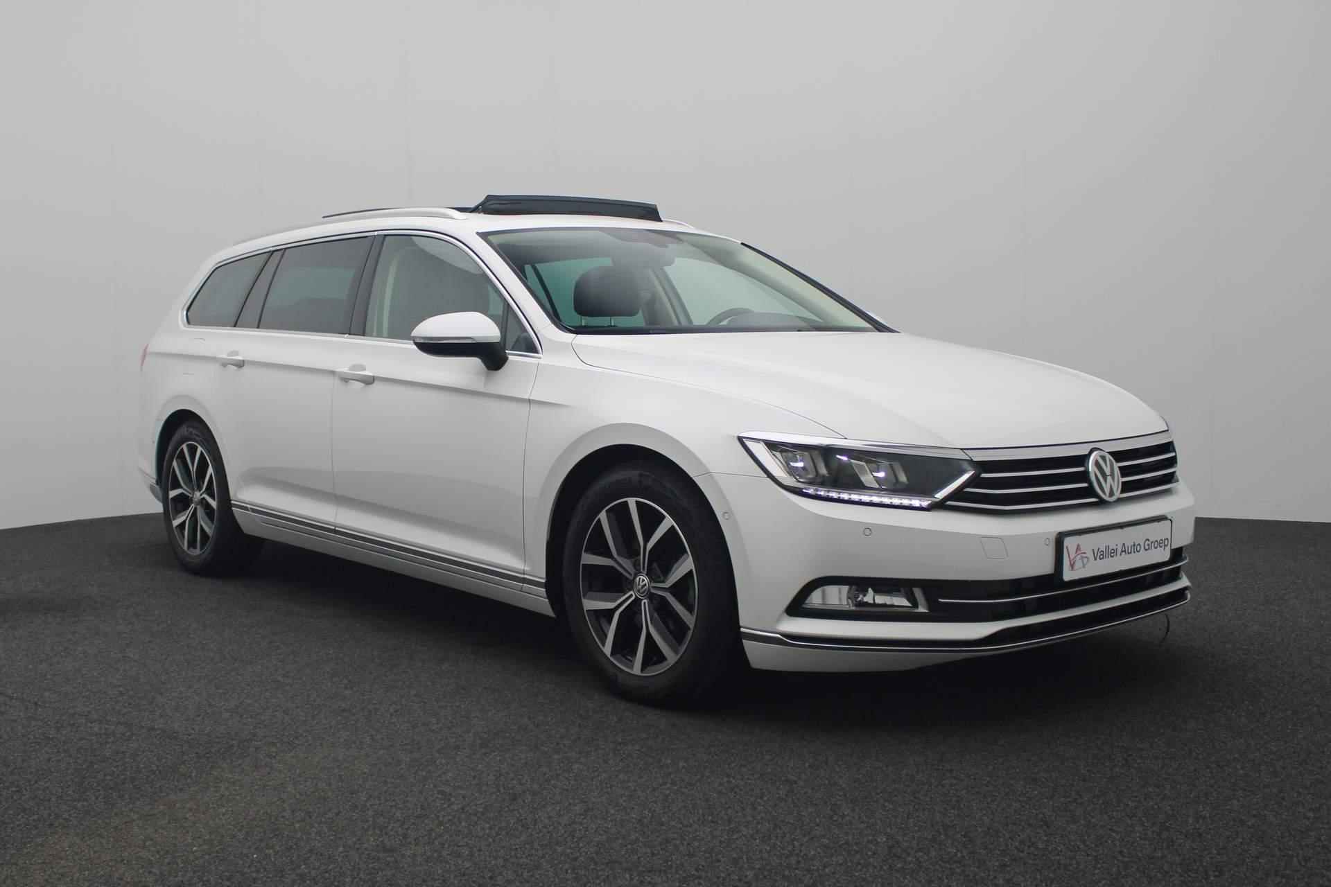 Volkswagen Passat Variant 1.4 TSI 150PK ACT Highline - Origineel NL | Pano | Navi | Leder/alcantara | ACC | Clima | 17 inch - 31/39