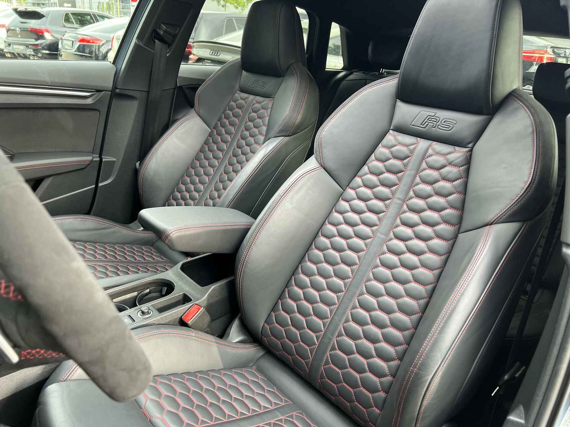 Audi RS3 2.5 TFSI Quattro|PANO|B&O|ACC|19''|ALCANTARA|CAMERA - 32/36