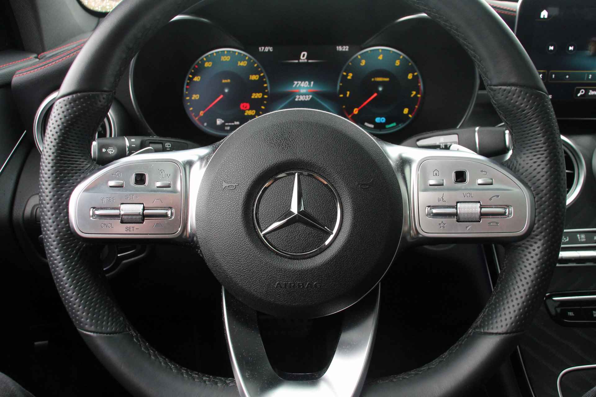 Mercedes-Benz GLC 300 4MATIC Premium Plus | Night pakket | AMG | Panodak | Trekhaak - 24/35