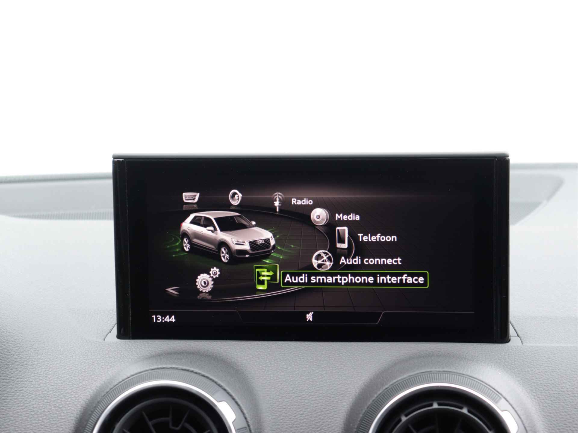 Audi Q2 30 TFSI Advanced edition 110pk | Stoelverwarming | Camera | Adaptive Cruise | Smartphone interface | - 18/37