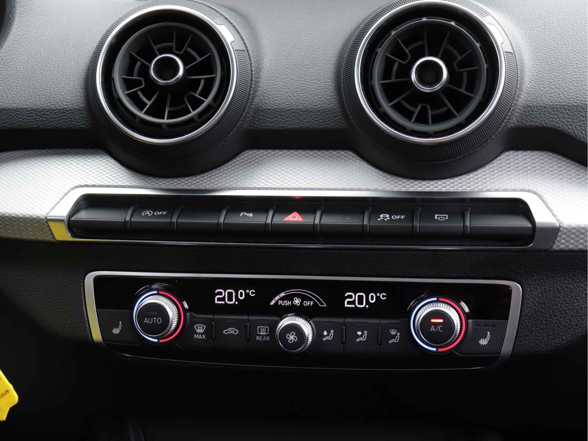 Audi Q2 30 TFSI Advanced edition 110pk | Stoelverwarming | Camera | Adaptive Cruise | Smartphone interface | - 23/37
