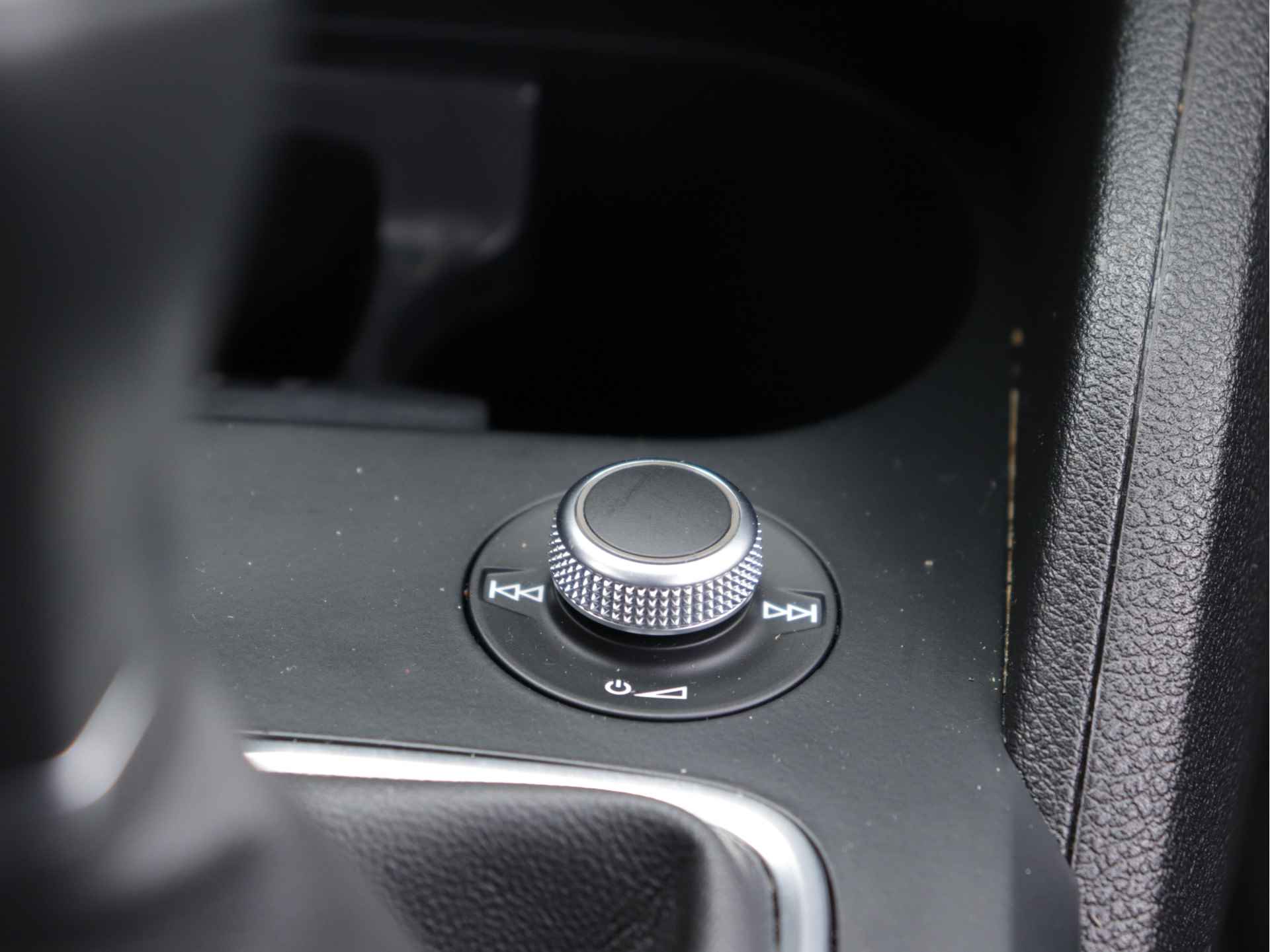 Audi Q2 30 TFSI Advanced edition 110pk | Stoelverwarming | Camera | Adaptive Cruise | Smartphone interface | - 24/37