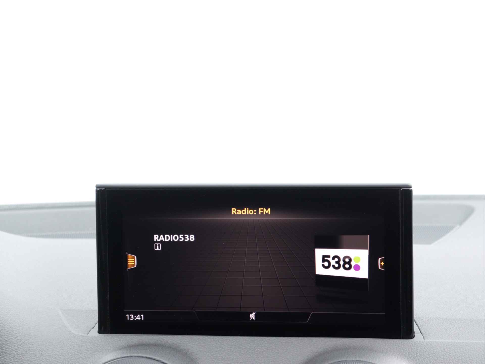 Audi Q2 30 TFSI Advanced edition 110pk | Stoelverwarming | Camera | Adaptive Cruise | Smartphone interface | - 30/37