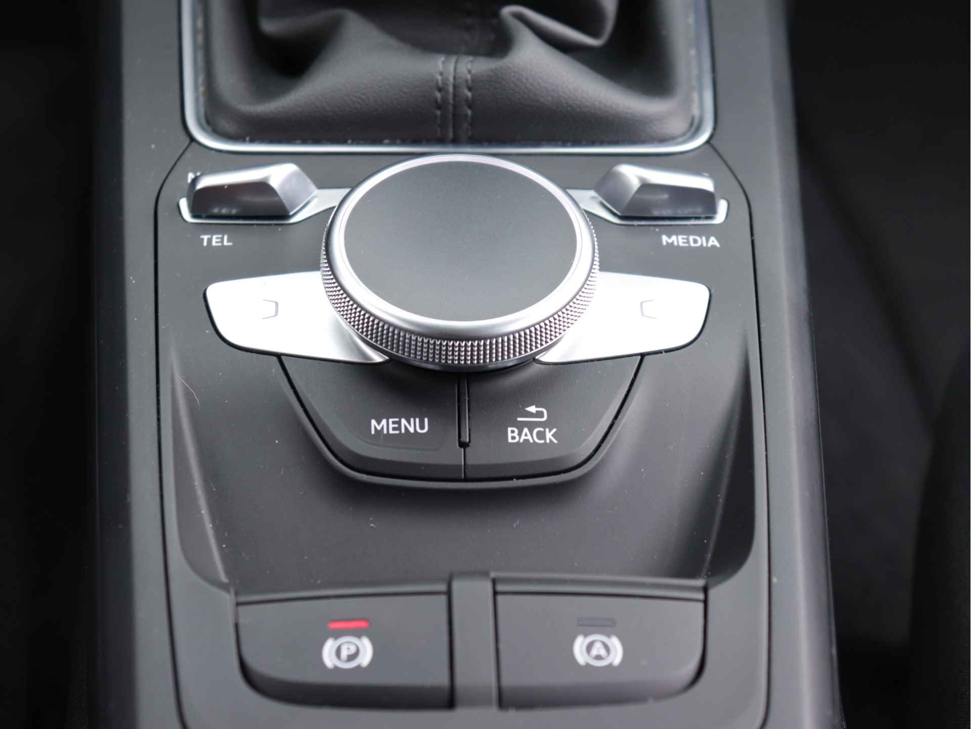 Audi Q2 30 TFSI Advanced edition 110pk | Stoelverwarming | Camera | Adaptive Cruise | Smartphone interface | - 31/37