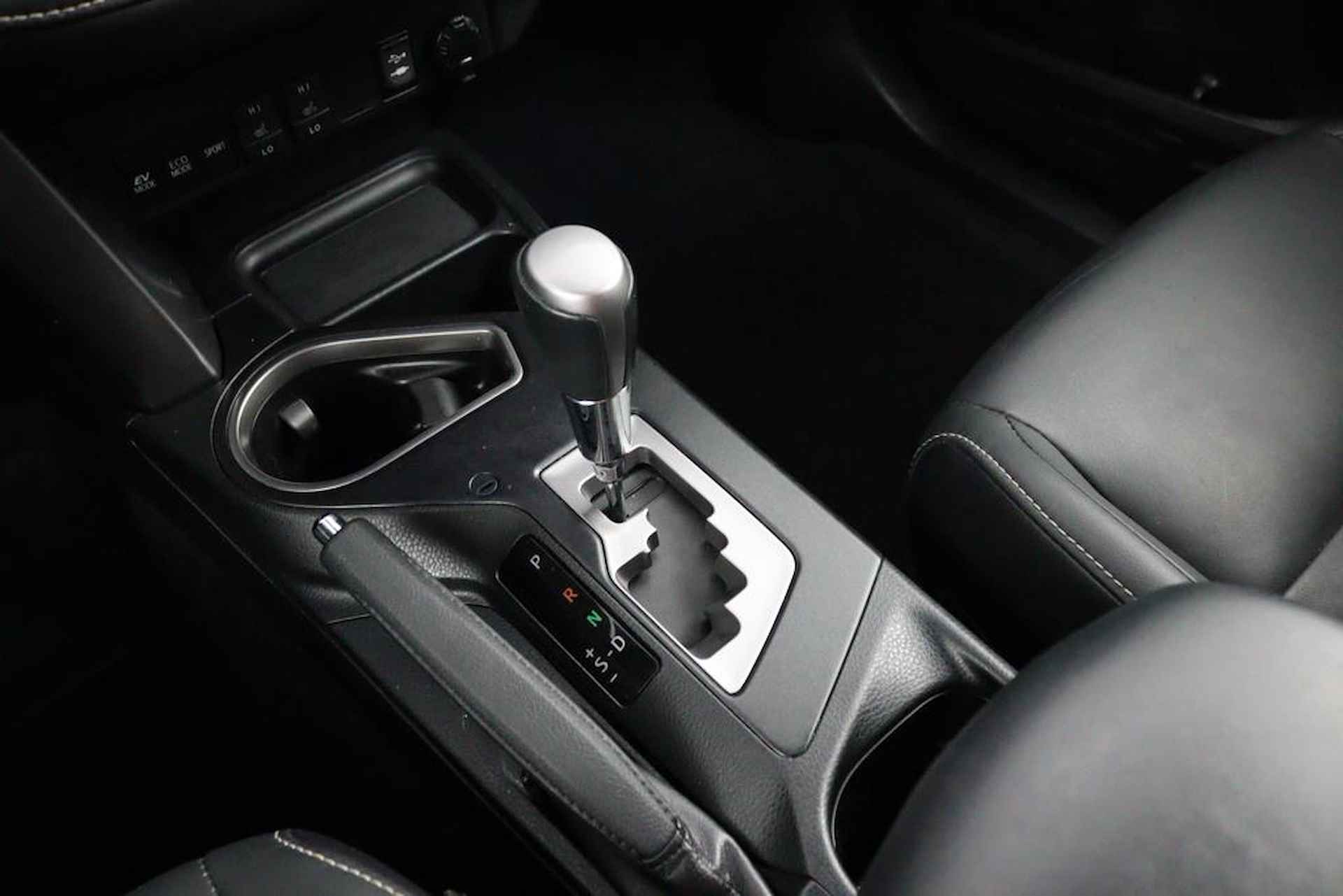 Toyota RAV4 2.5 Hybrid Executive | Origineel NL | Trekhaak | Memory Seats | Lederen Bekleding | Navigatie | Stoelverwarming | Parkeersensoren Rondom | - 22/60