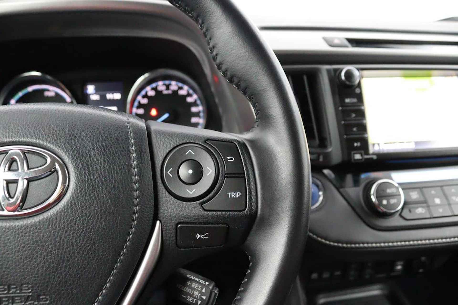 Toyota RAV4 2.5 Hybrid Executive | Origineel NL | Trekhaak | Memory Seats | Lederen Bekleding | Navigatie | Stoelverwarming | Parkeersensoren Rondom | - 25/60