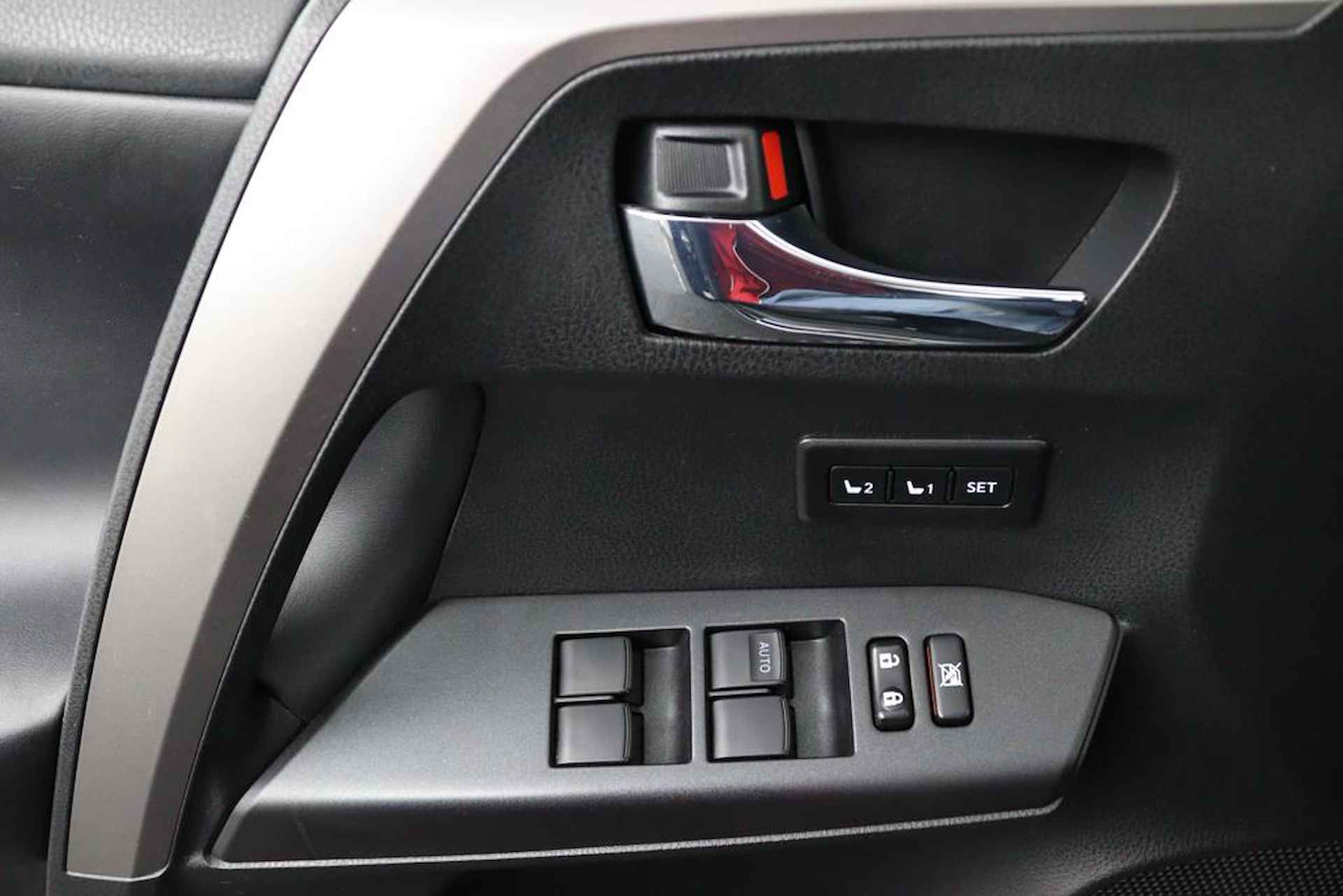 Toyota RAV4 2.5 Hybrid Executive | Origineel NL | Trekhaak | Memory Seats | Lederen Bekleding | Navigatie | Stoelverwarming | Parkeersensoren Rondom | - 40/60
