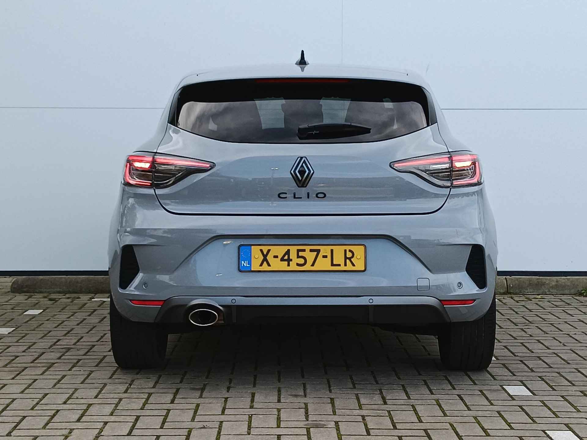 Renault Clio 1.0 TCe 90 GPF esprit Alpine Navigatie / Apple Carplay / Climate Control / LED / Parkeersensoren / Lichtmetalen Velgen / Privacy Glass - 12/42